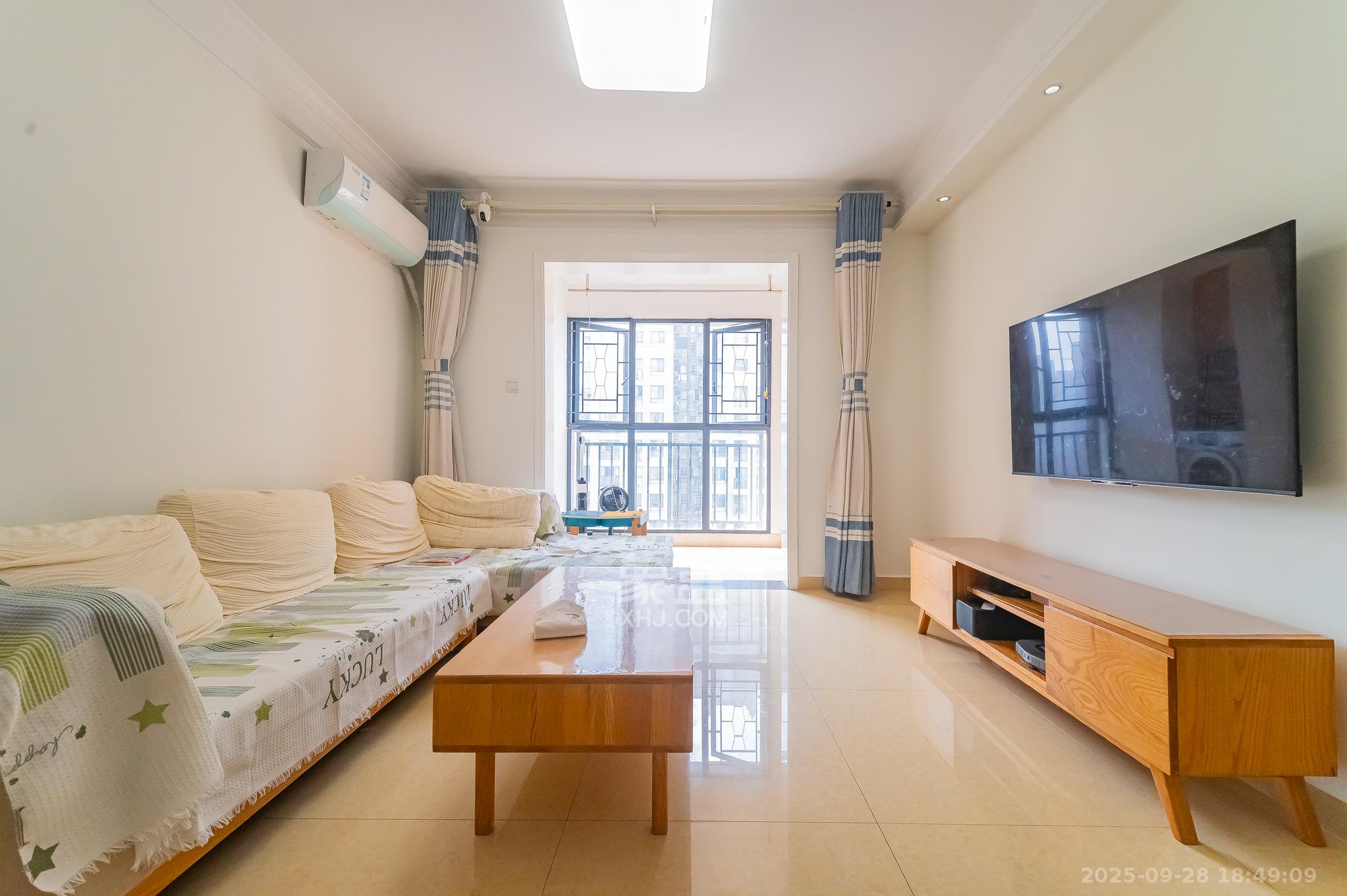 印山蓝色海岸  3室2厅1卫    56.8万 印山蓝色海岸  3室2厅1卫    56.8万