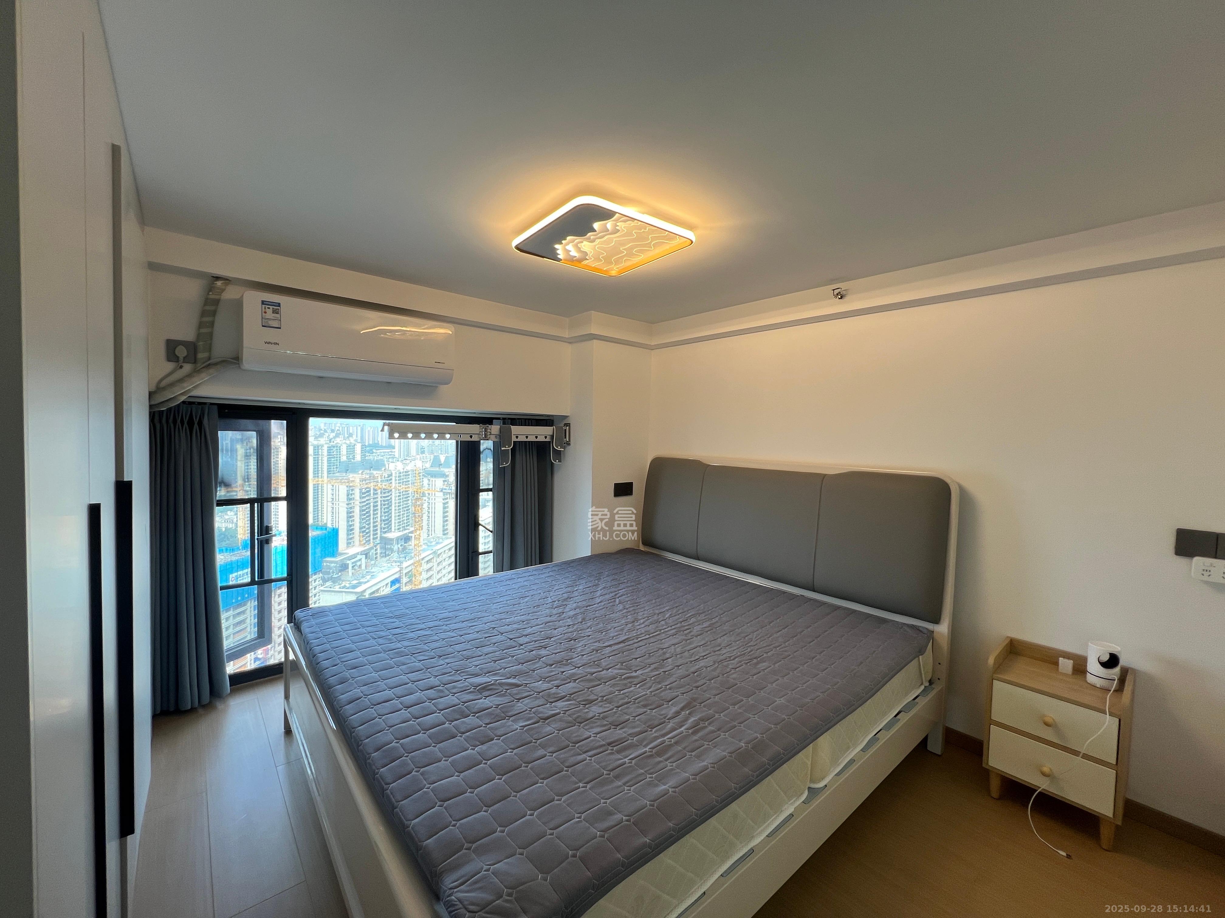 藏珑湖上公馆  2室1厅1卫    3000.0元/月室内图