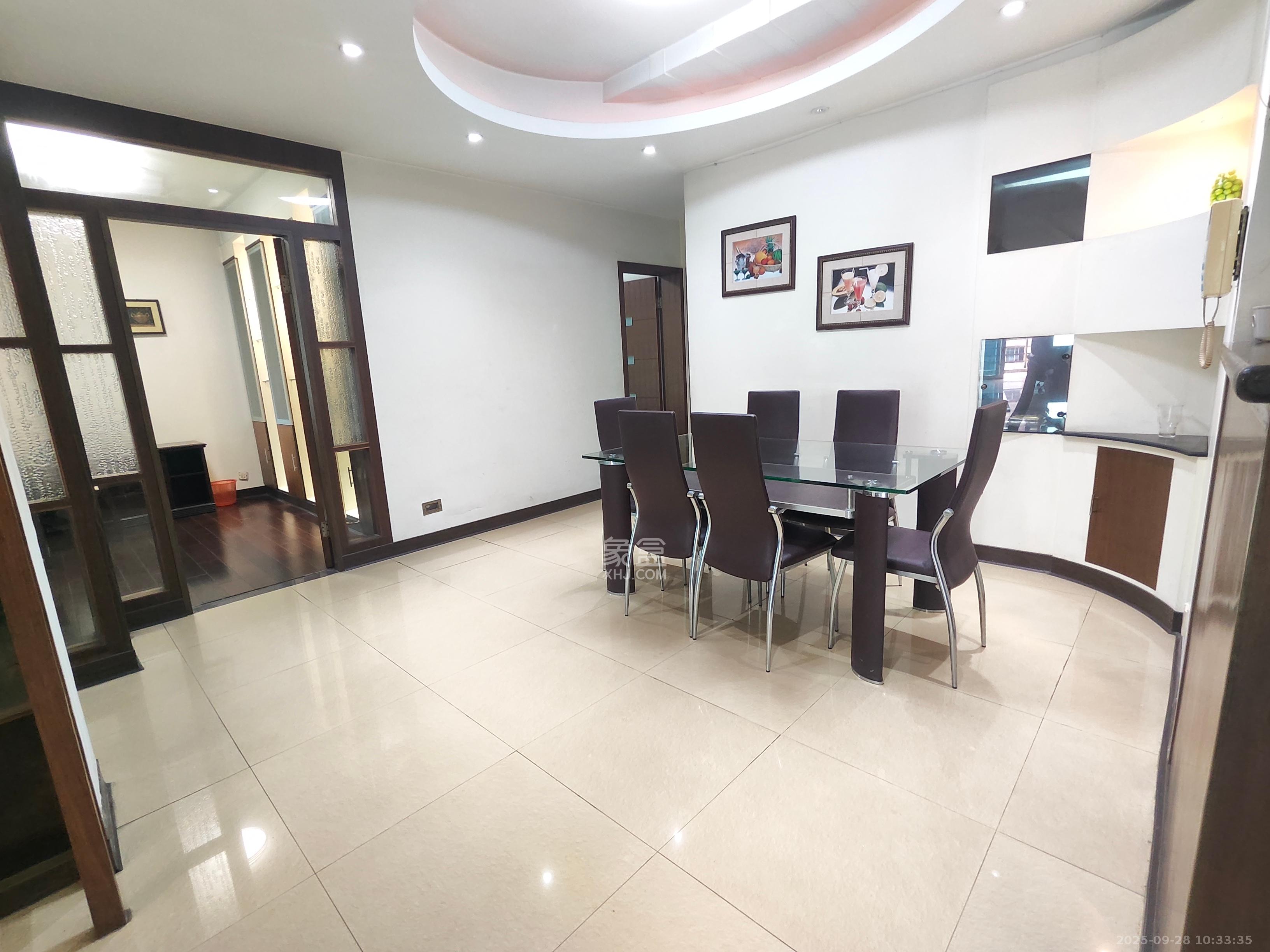 颐美园 4室1厅2卫 2900.0元/月 颐美园 4室1厅2卫 2900.0元/月室内图