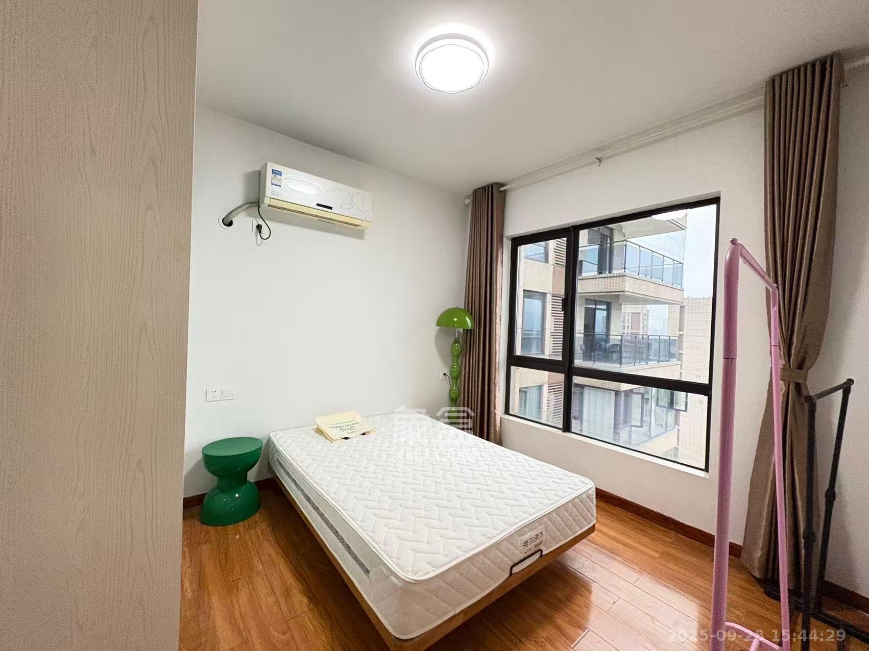 达美D6区  2室1厅1卫    2800.0元/月室内图