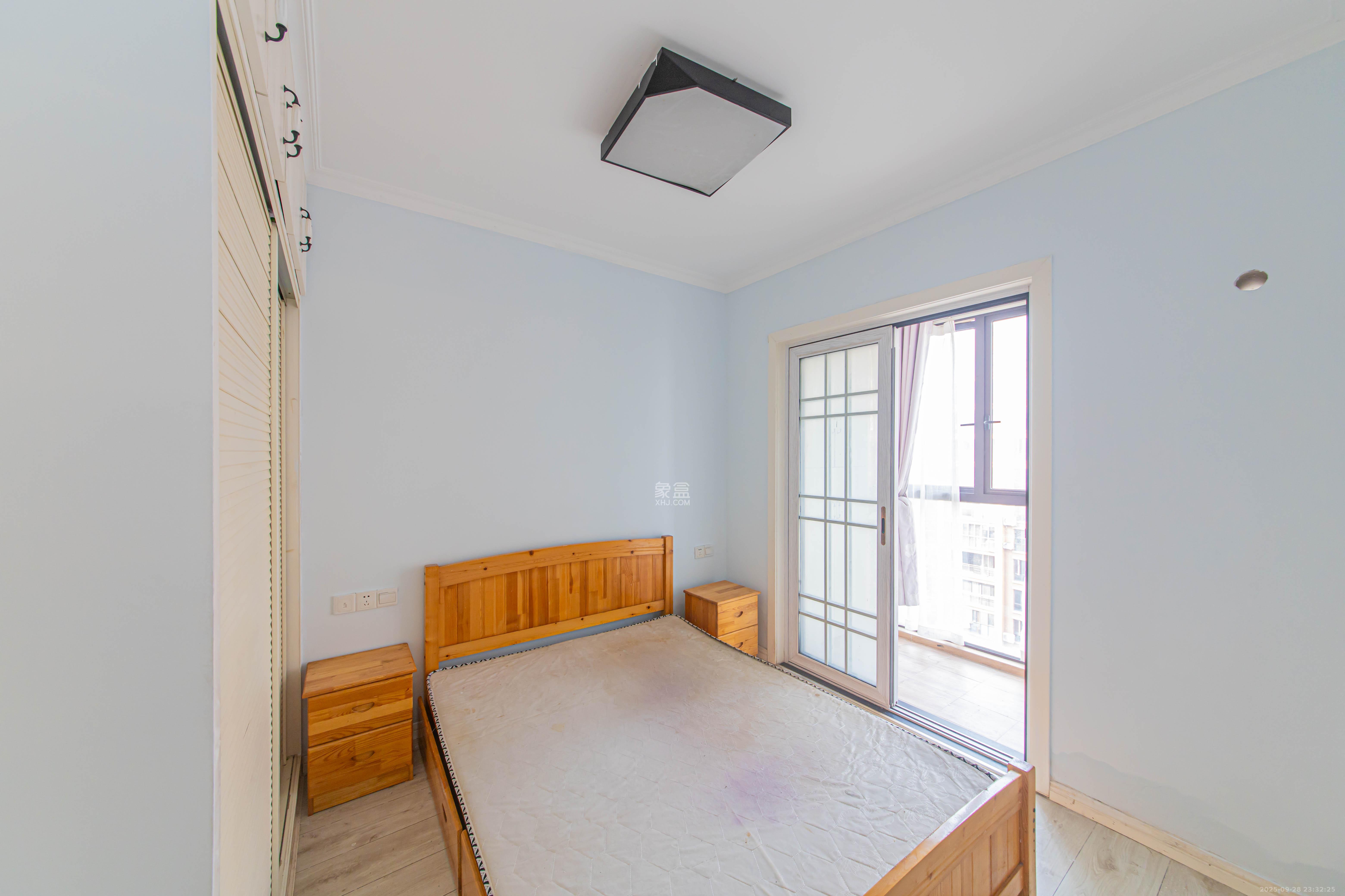 鑫远和城(一、二期)  5室2厅2卫    125.0万 鑫远和城(一、二期)  5室2厅2卫    125.0万卧室