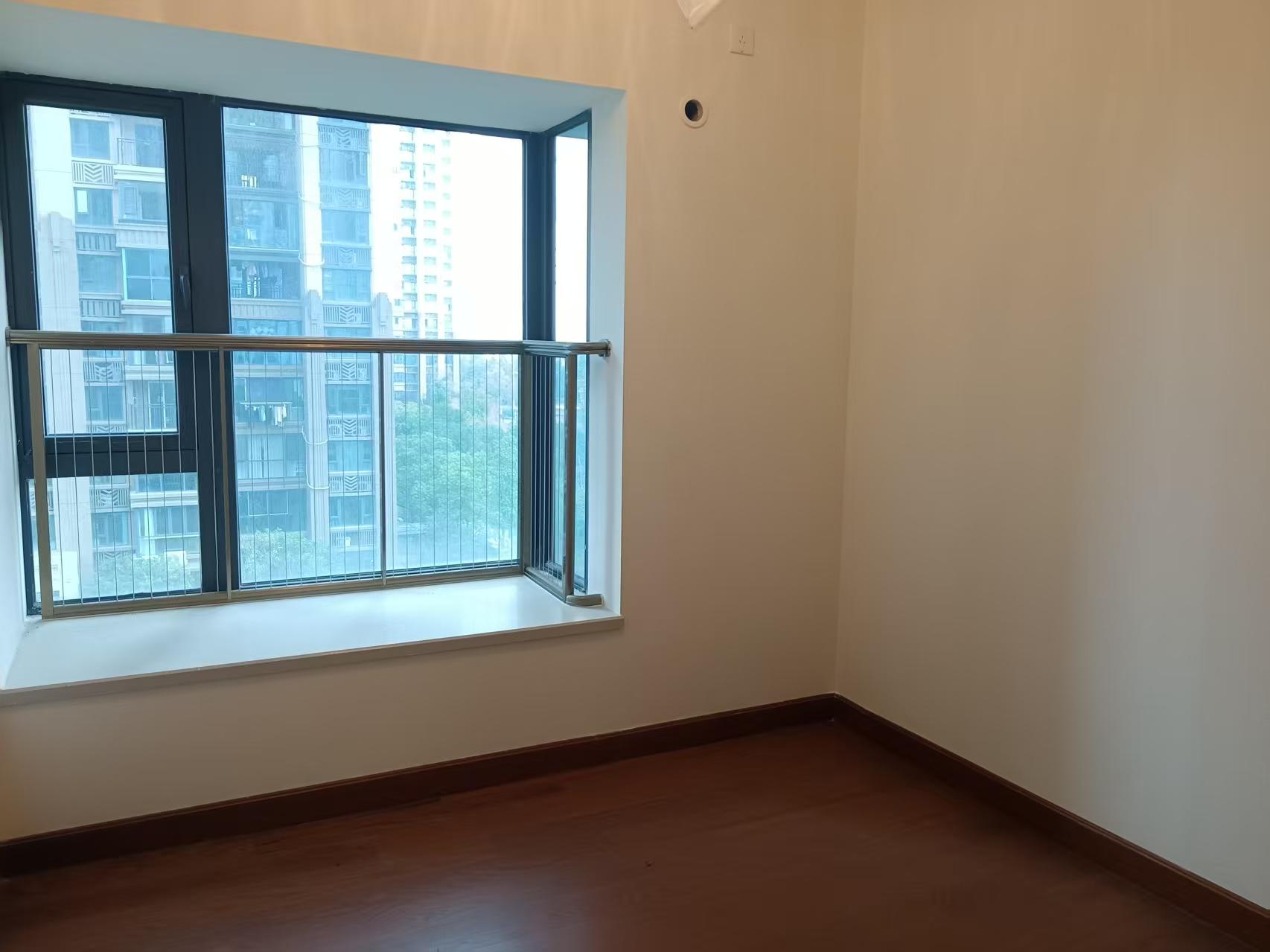 恒大名都 3室2厅1卫 1500.0元/月 恒大名都 3室2厅1卫 1500.0元/月室内图