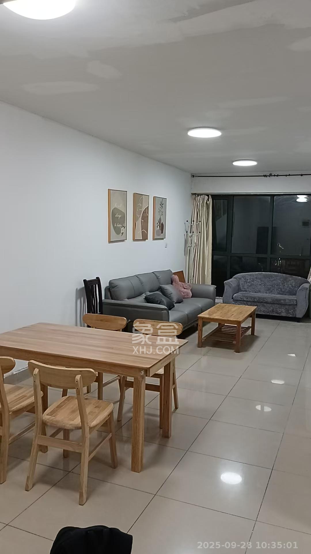 中天广场  2室2厅1卫    3000.0元/月室内图