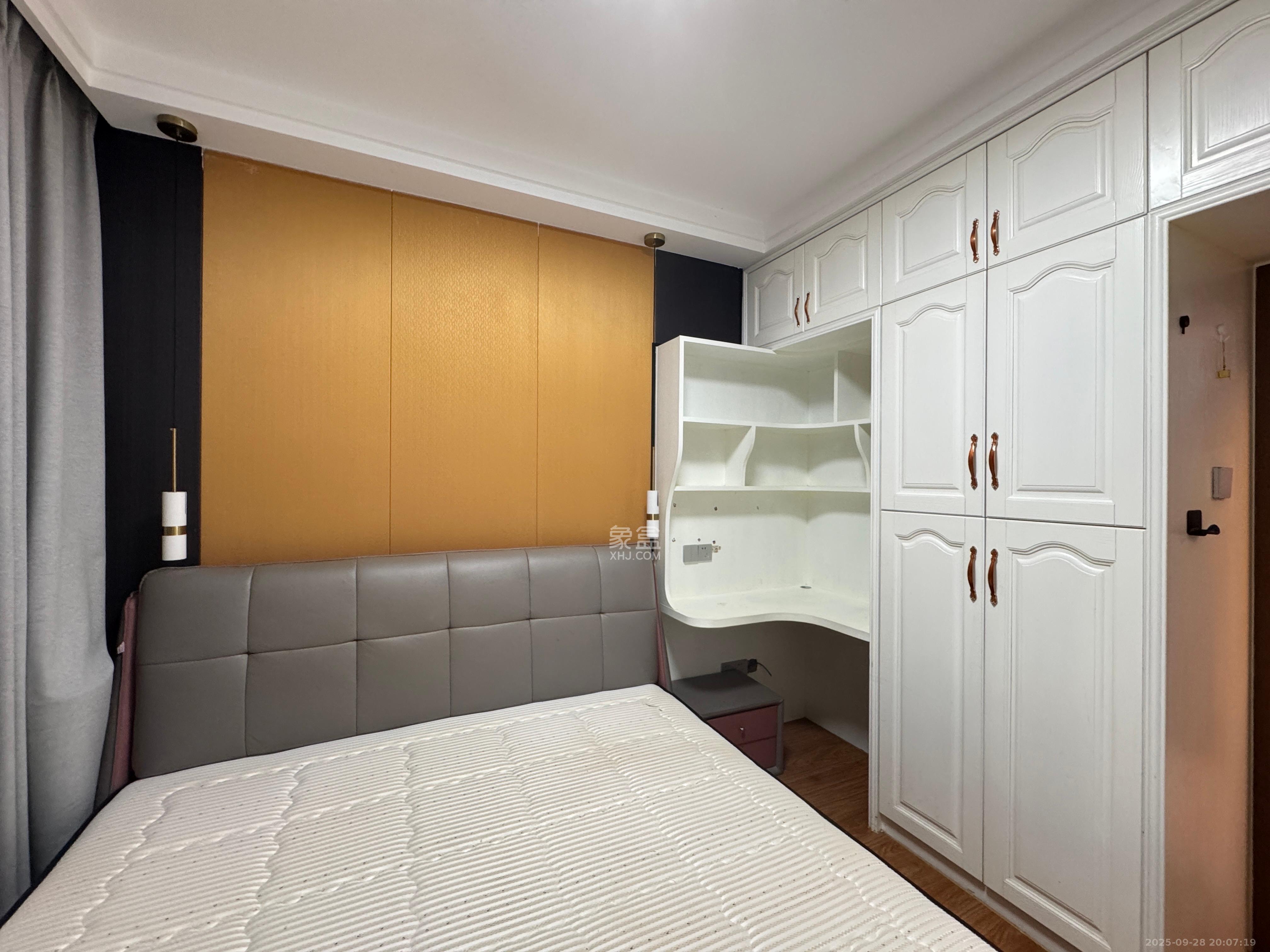 朝正美苑  3室2厅2卫    3000.0元/月室内图