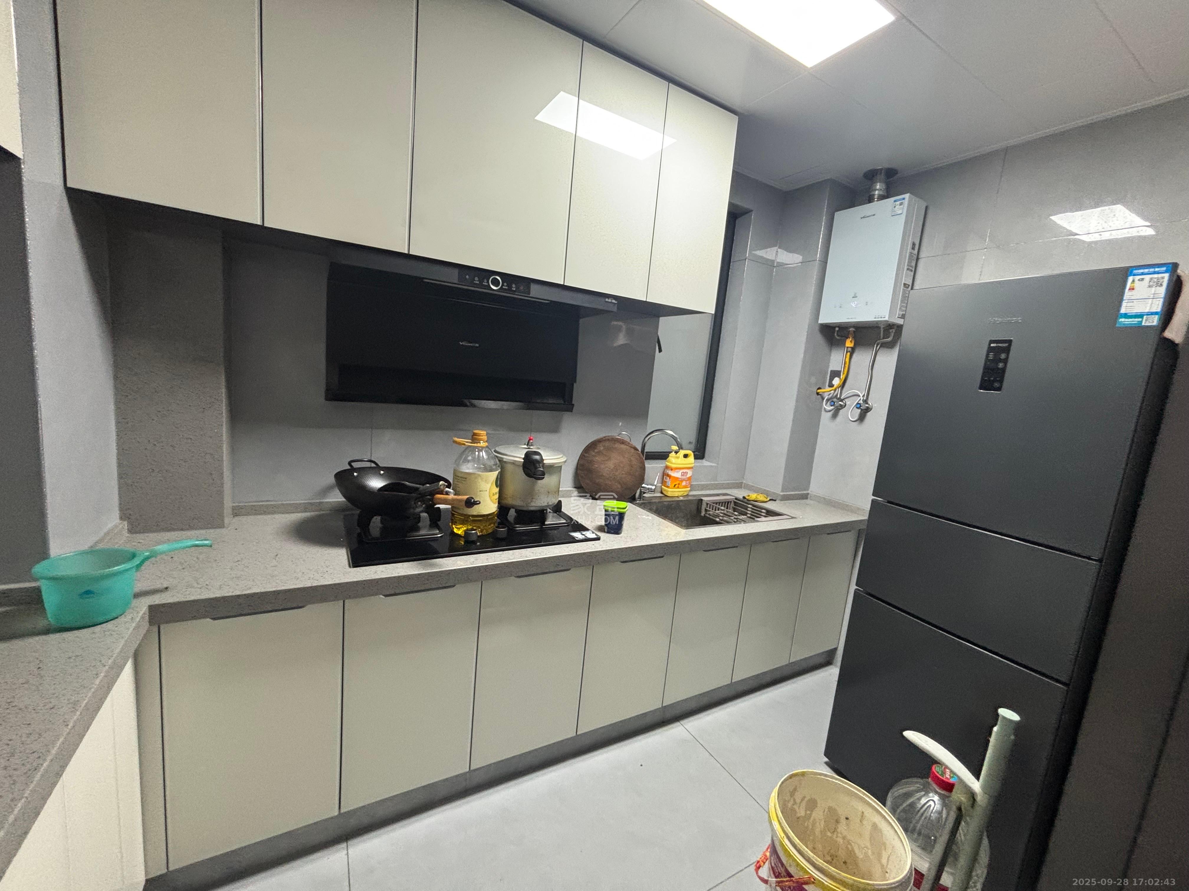 旭日嘉苑  2室1厅1卫   2600.00元/月室内图