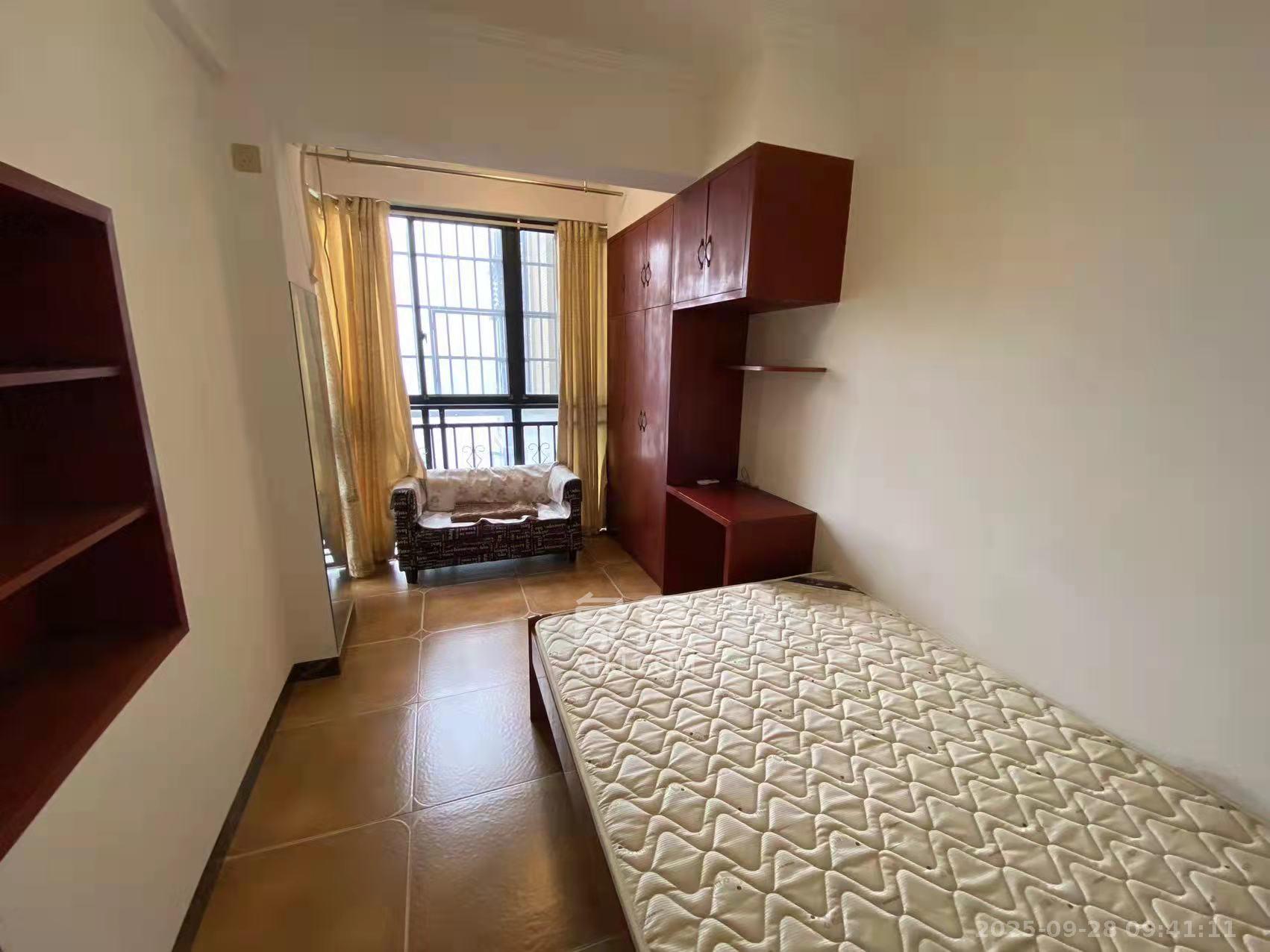 金鼎公园尚 4室2厅2卫 2600.0元/月 金鼎公园尚 4室2厅2卫 2600.0元/月室内图