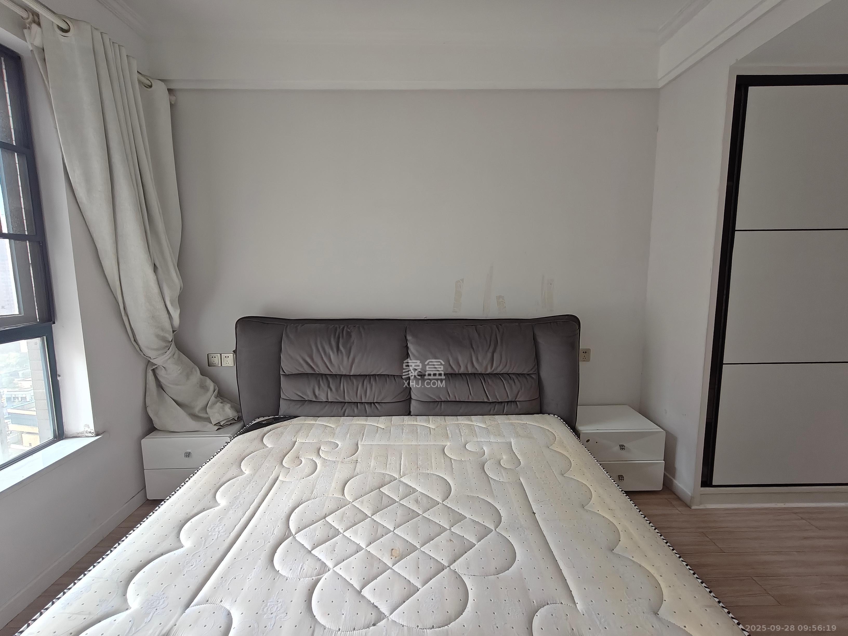 筑梦星园  4室2厅2卫    2400.0元/月室内图