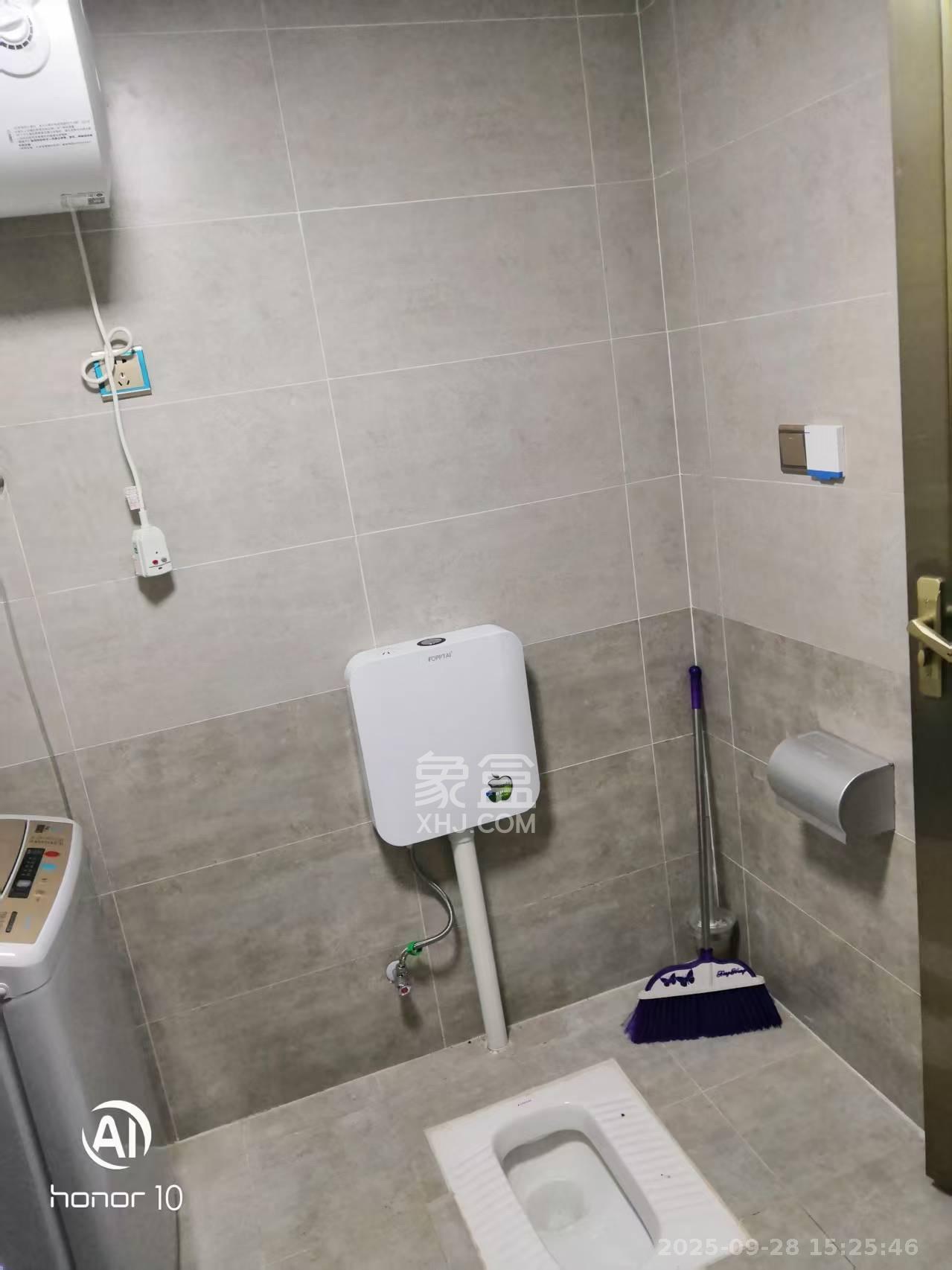 鑫远玲珑  1室0厅0卫    1400.0元/月室内图