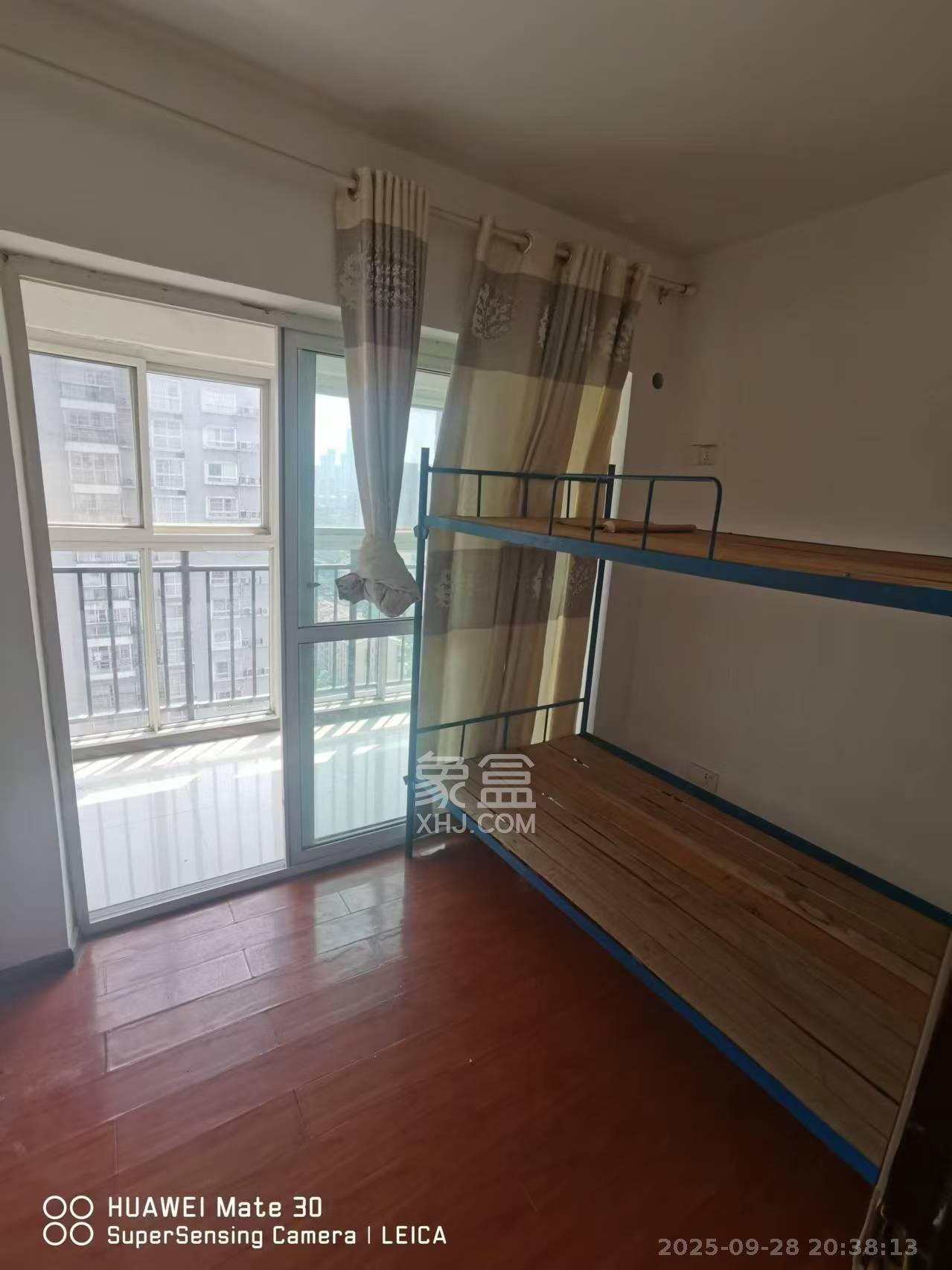 星典时代 3室2厅1卫 2200.0元/月 星典时代 3室2厅1卫 2200.0元/月室内图