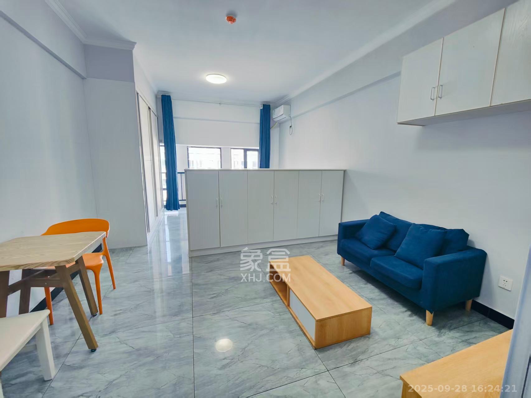 中建芙蓉嘉苑  1室1厅1卫    1250.0元/月室内图