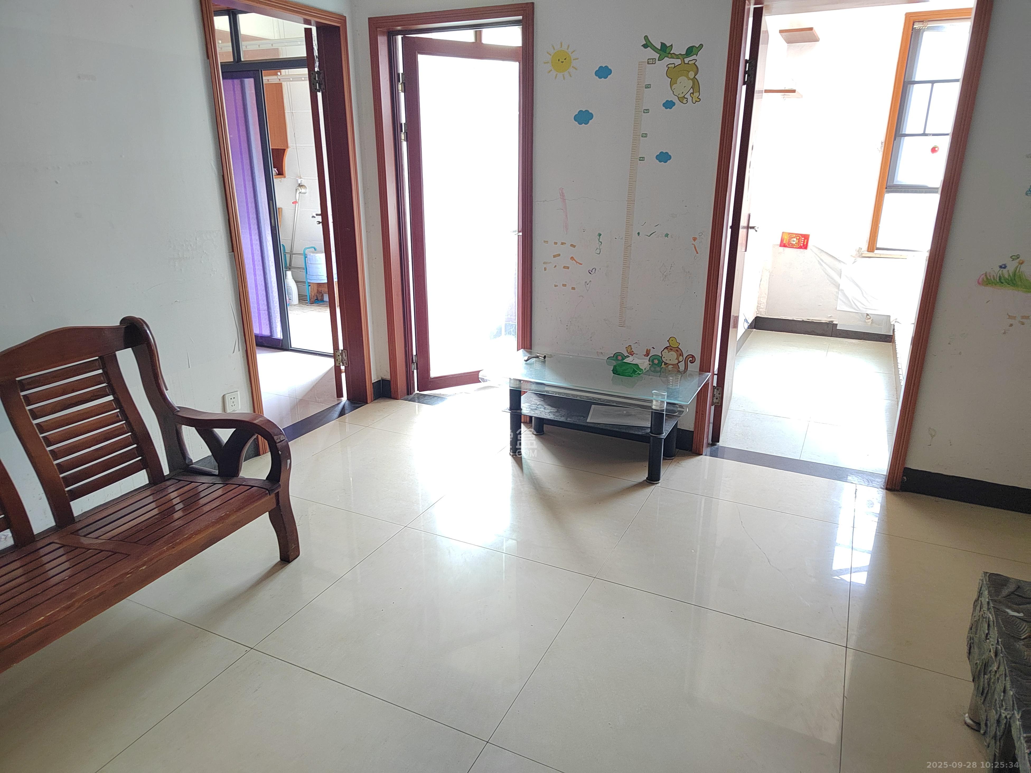 中信文化广场(中信新城二期) 2室1厅1卫 1500.0元/月 中信文化广场(中信新城二期) 2室1厅1卫 1500.0元/月室内图