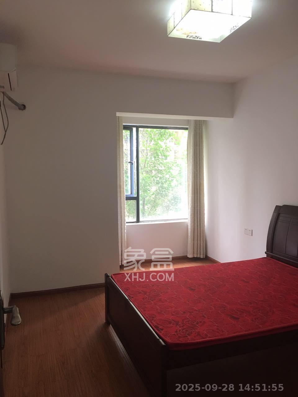 保利麓谷林语C区 2室2厅1卫 2100.0元/月 保利麓谷林语C区 2室2厅1卫 2100.0元/月室内图