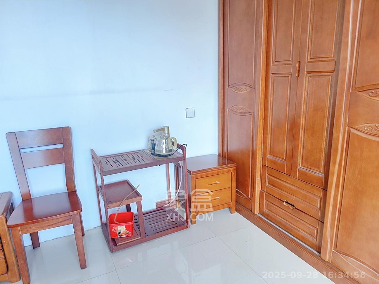 湘江世纪城悦江苑 3室2厅1卫 2300.0元/月 湘江世纪城悦江苑 3室2厅1卫 2300.0元/月室内图