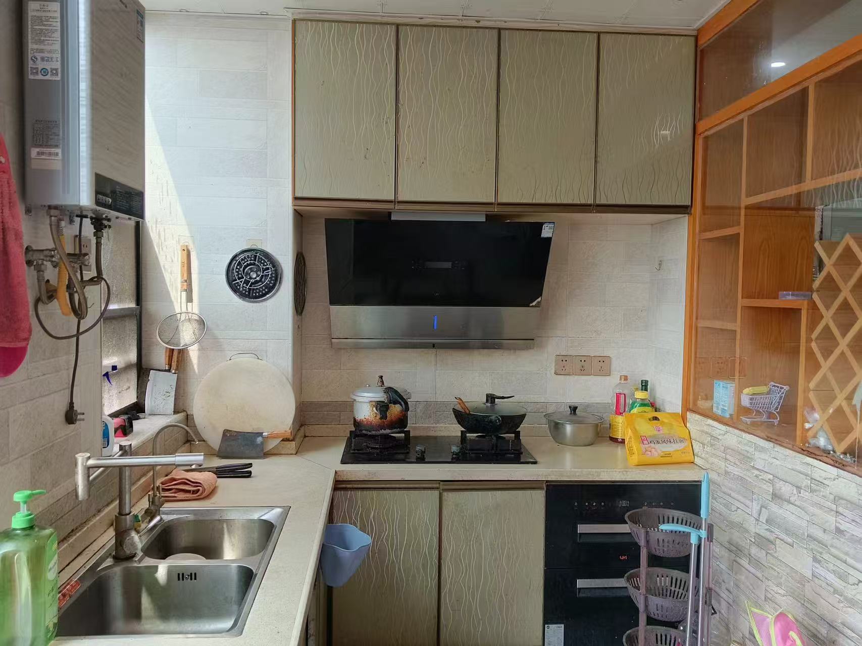 九圆大厦 2室2厅1卫 1380.0元/月 九圆大厦 2室2厅1卫 1380.0元/月室内图