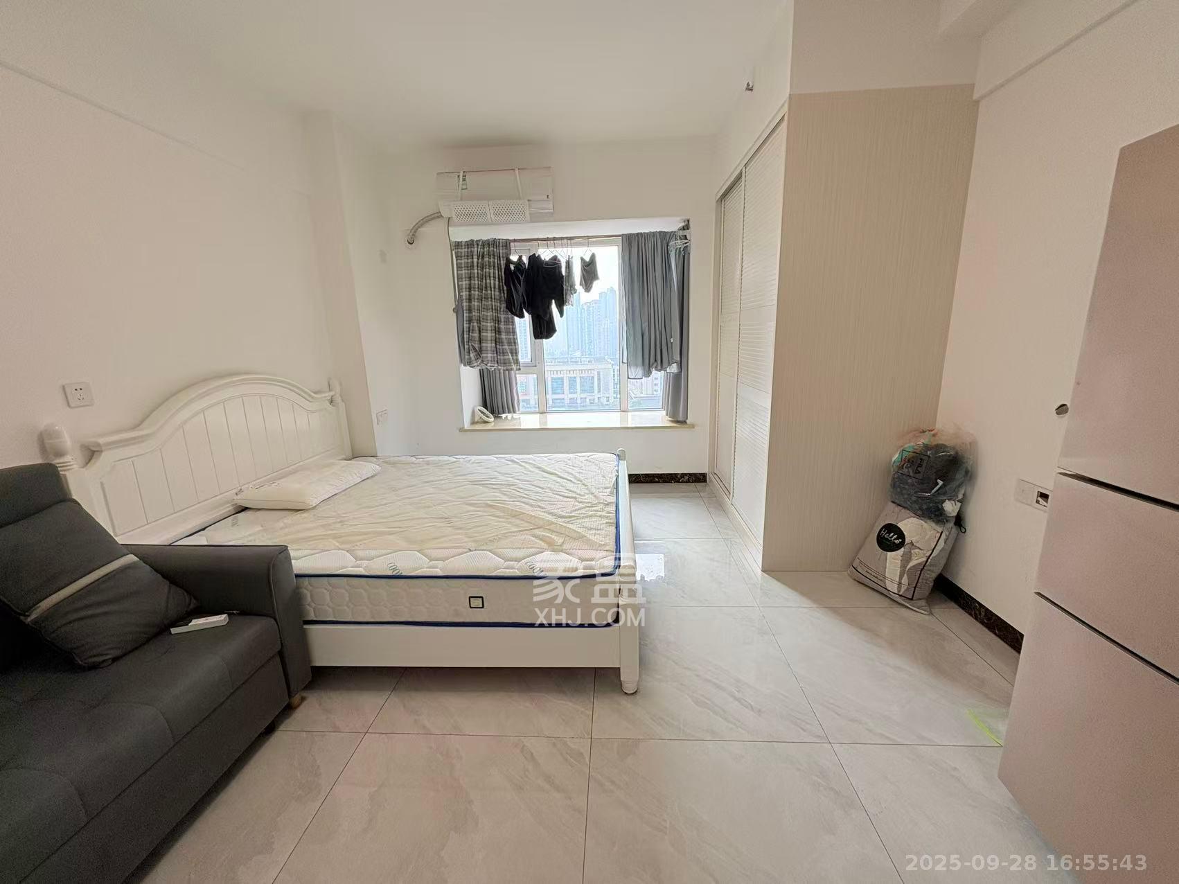 芙蓉万国城MOMA(卓越汇富苑) 1室1厅1卫 1500.0元/月 芙蓉万国城MOMA(卓越汇富苑) 1室1厅1卫 1500.0元/月室内图