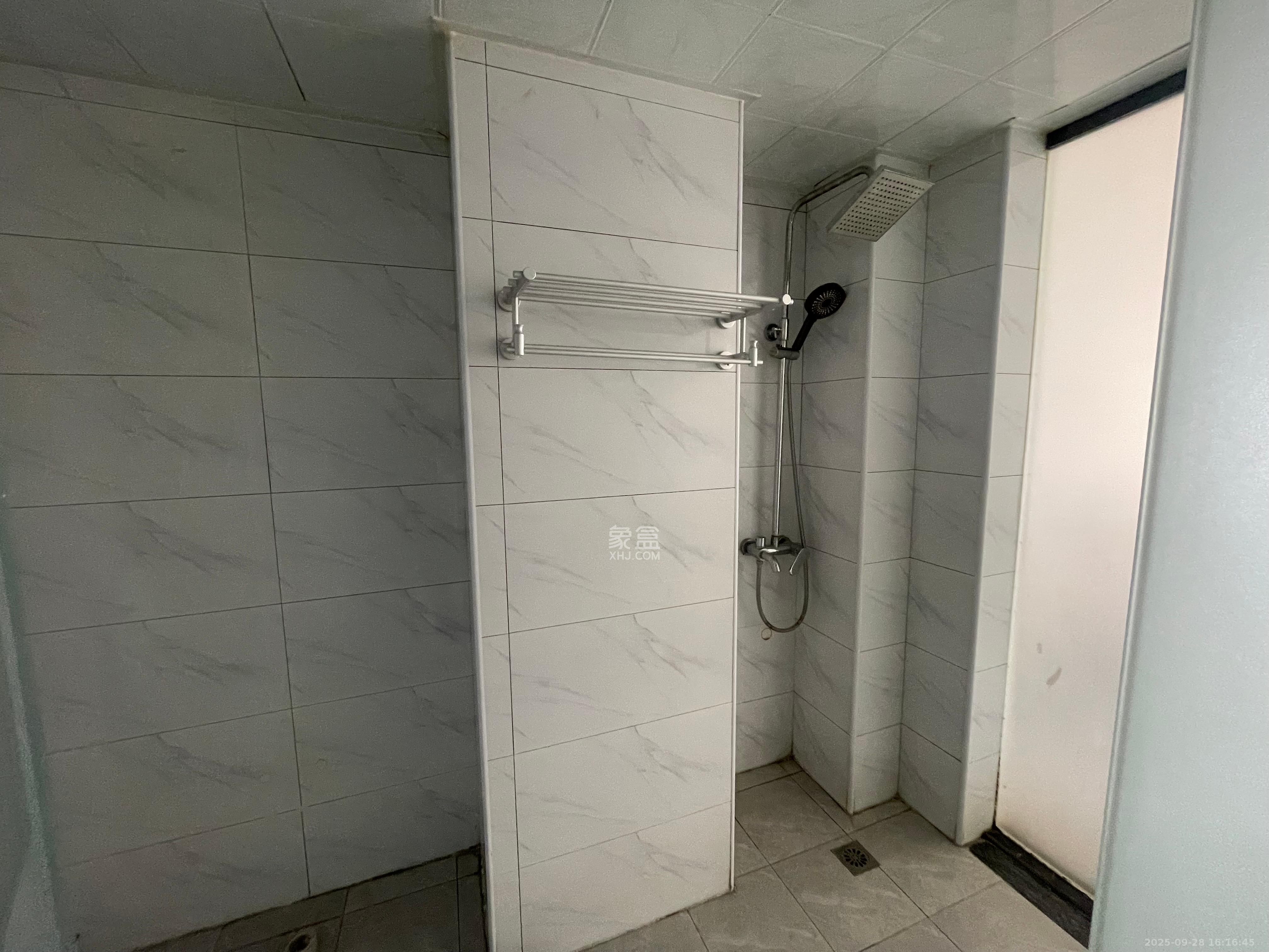 蚂蚁工房 1室1厅1卫 1800.0元/月 蚂蚁工房 1室1厅1卫 1800.0元/月室内图