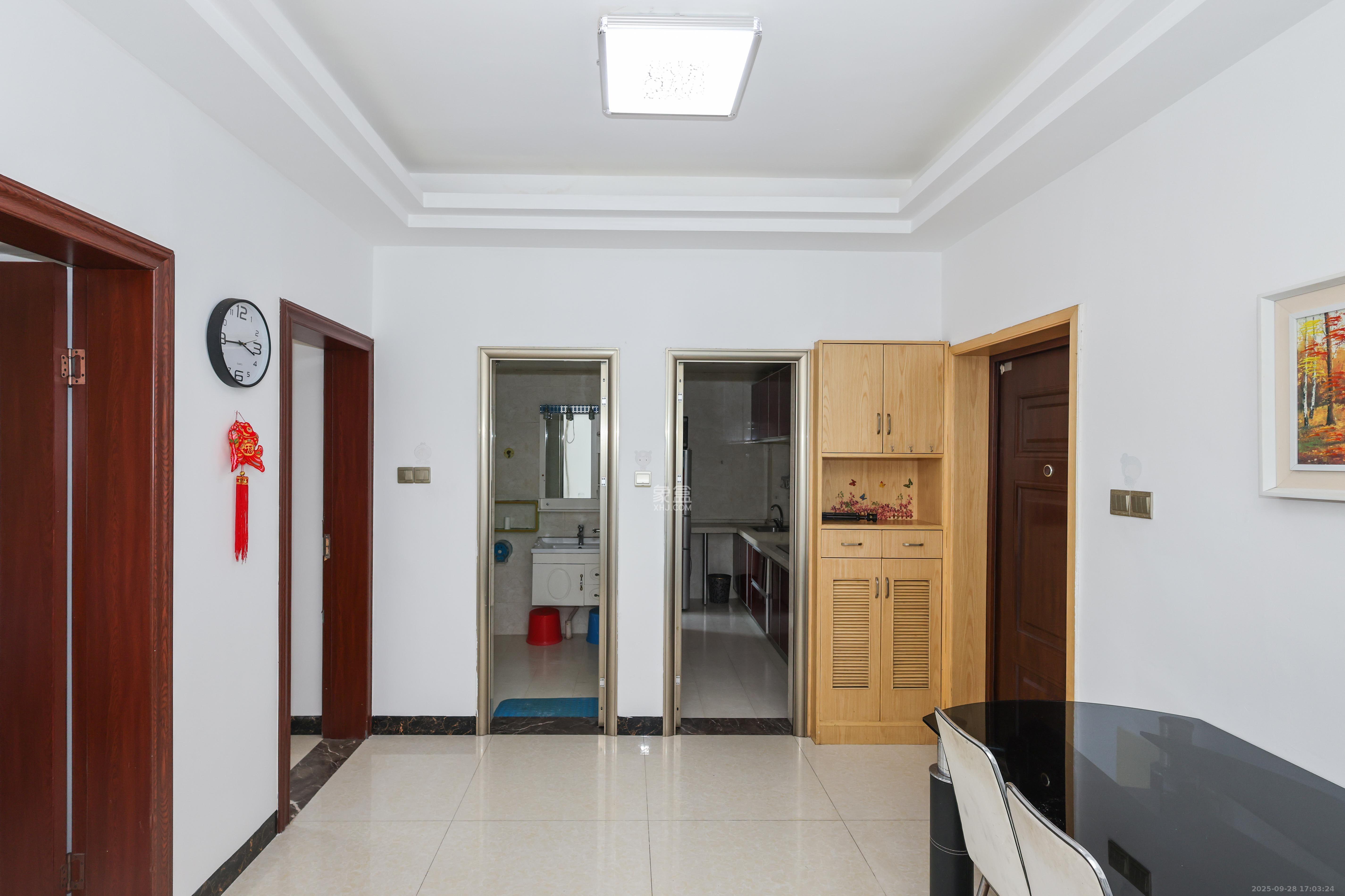 麓谷明珠 2室2厅1卫 2300.0元/月 麓谷明珠 2室2厅1卫 2300.0元/月室内图