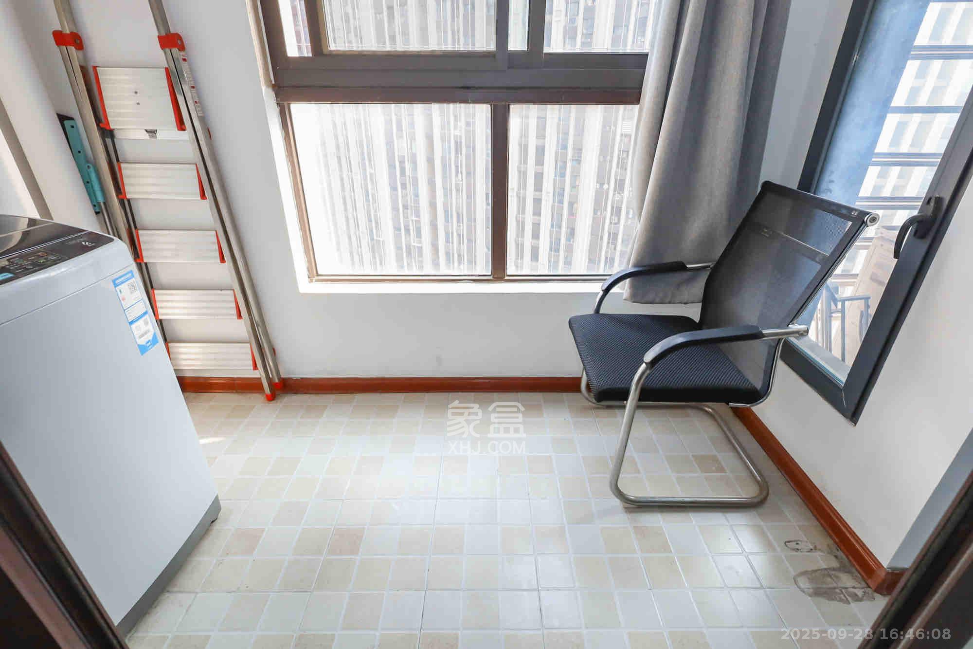 绿地中央广场 1室1厅1卫 2100.0元/月 绿地中央广场 1室1厅1卫 2100.0元/月室内图