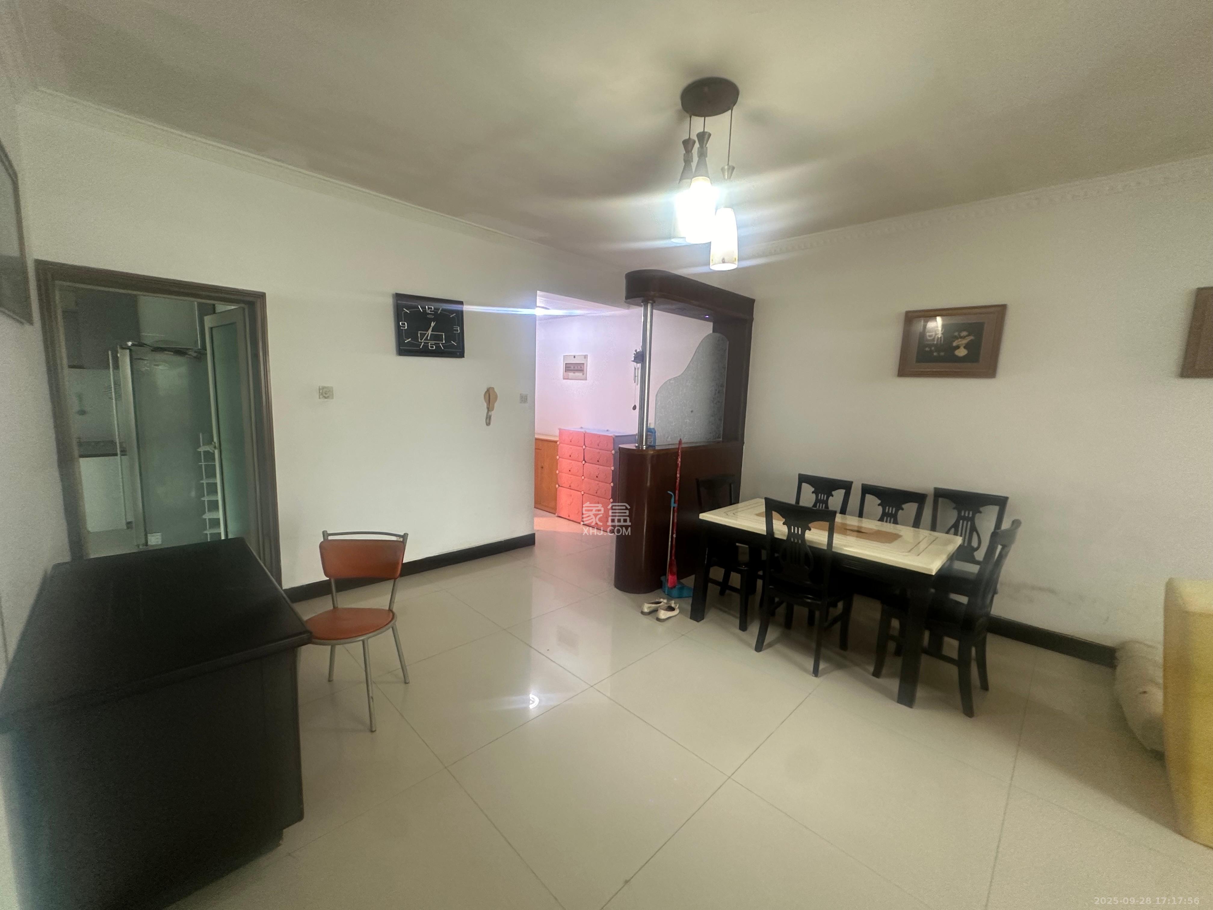 时代天骄 4室2厅2卫 2500.0元/月 时代天骄 4室2厅2卫 2500.0元/月室内图