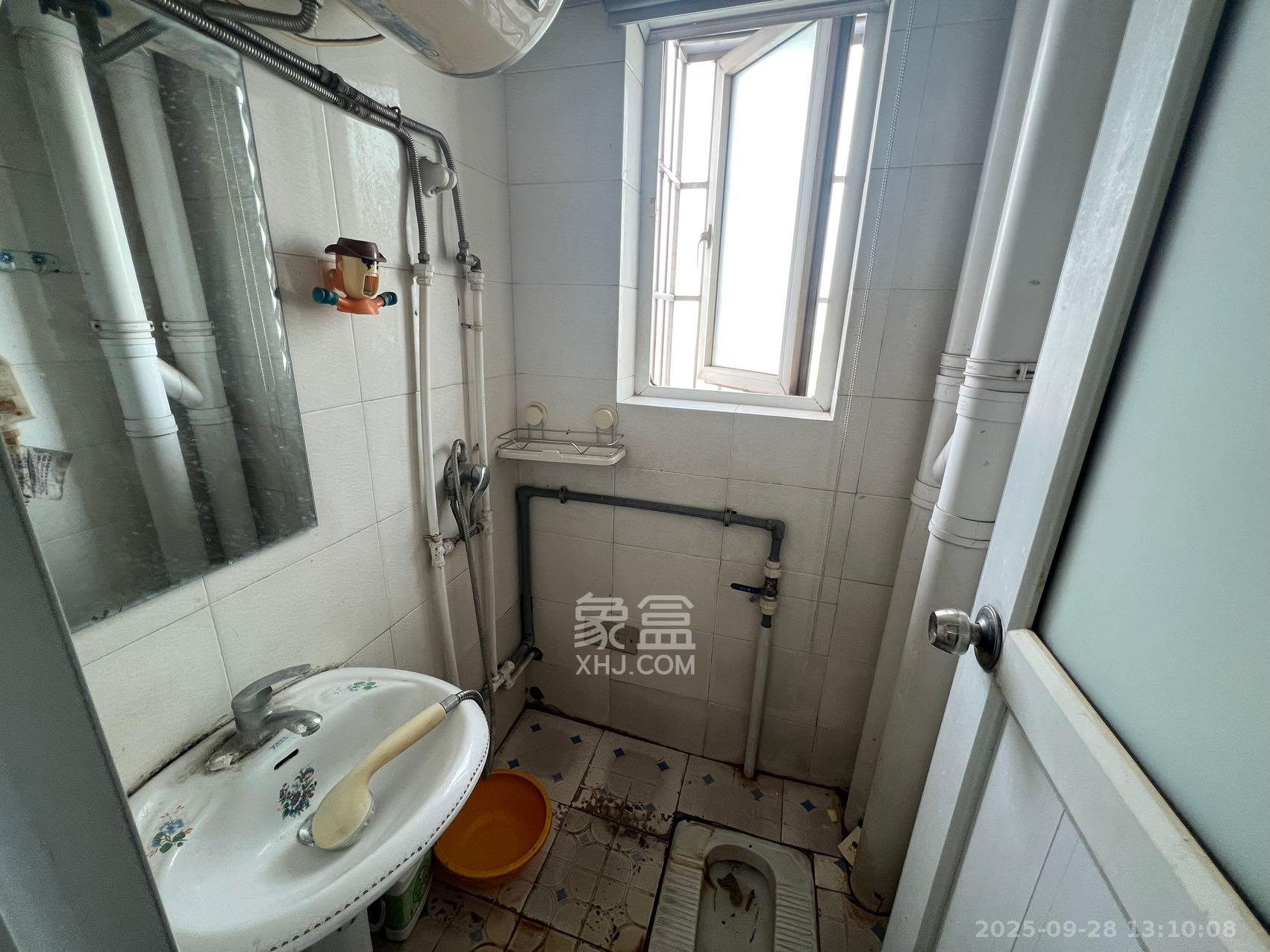 星典时代  2室2厅1卫    2000.0元/月室内图