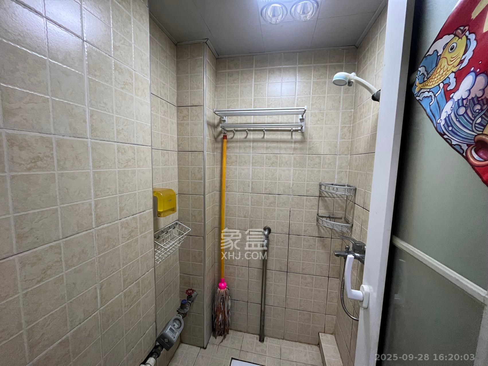 长大卧琥  1室1厅1卫   1800.00元/月室内图