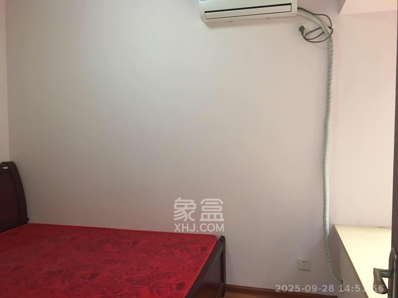 保利麓谷林语C区 2室2厅1卫 2100.0元/月 保利麓谷林语C区 2室2厅1卫 2100.0元/月室内图