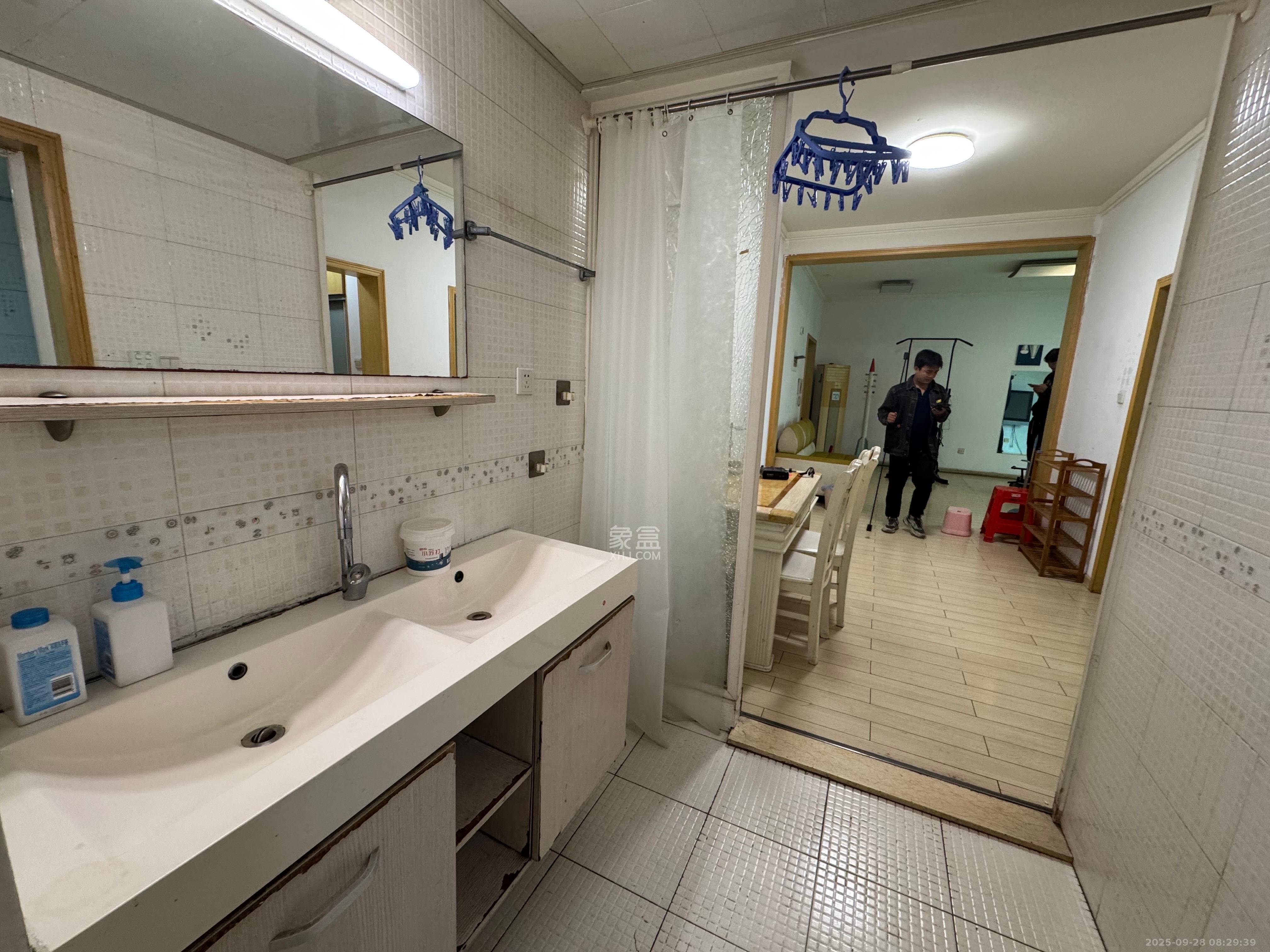 名都花园  2室1厅1卫    2000.0元/月室内图