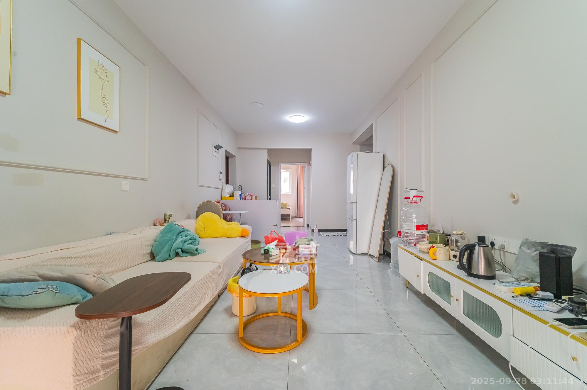 MOMA当代广场 3室2厅1卫 61.8万 MOMA当代广场 3室2厅1卫 61.8万客厅