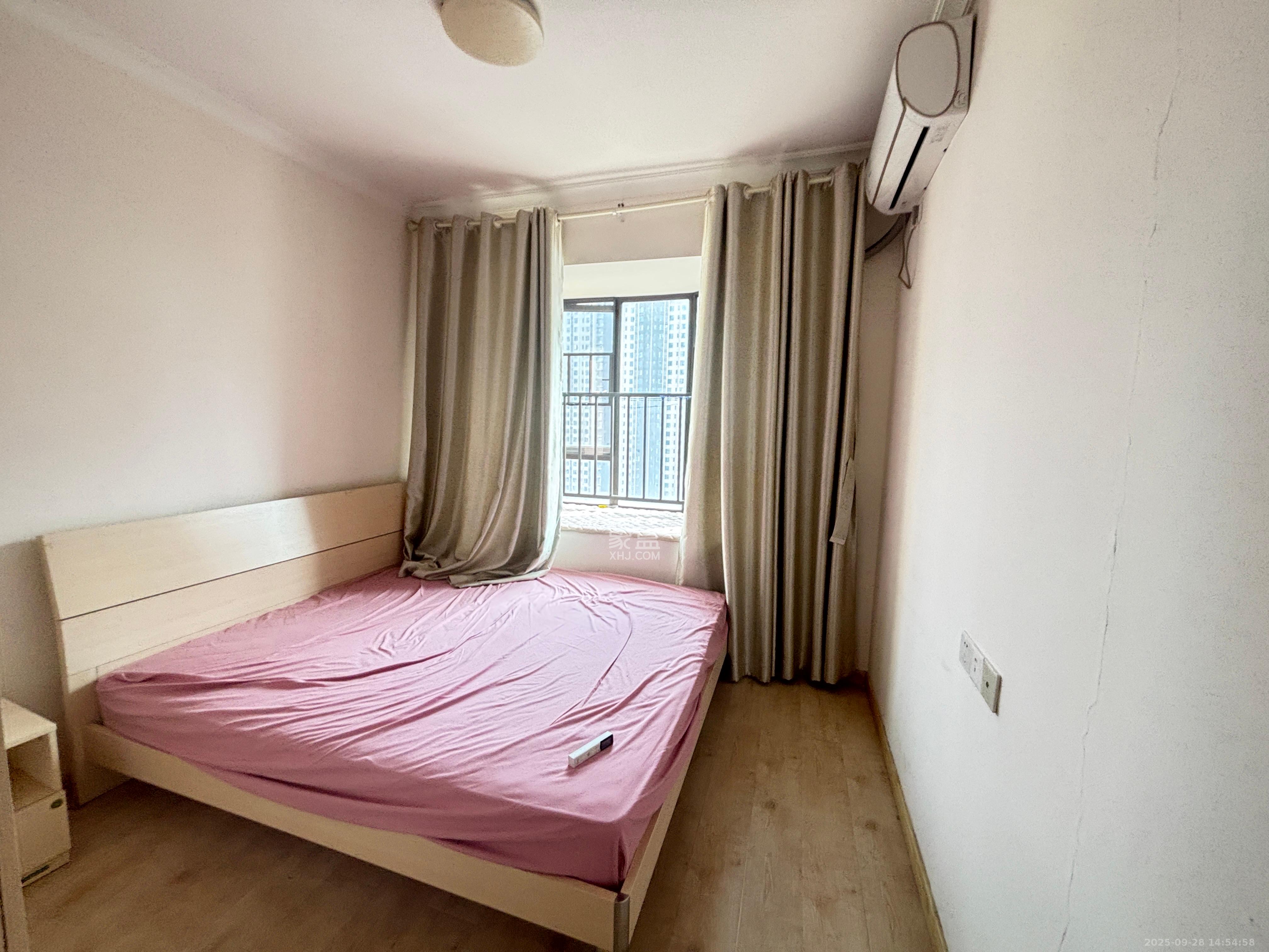 五江天街南区 3室2厅1卫 2400.0元/月 五江天街南区 3室2厅1卫 2400.0元/月室内图