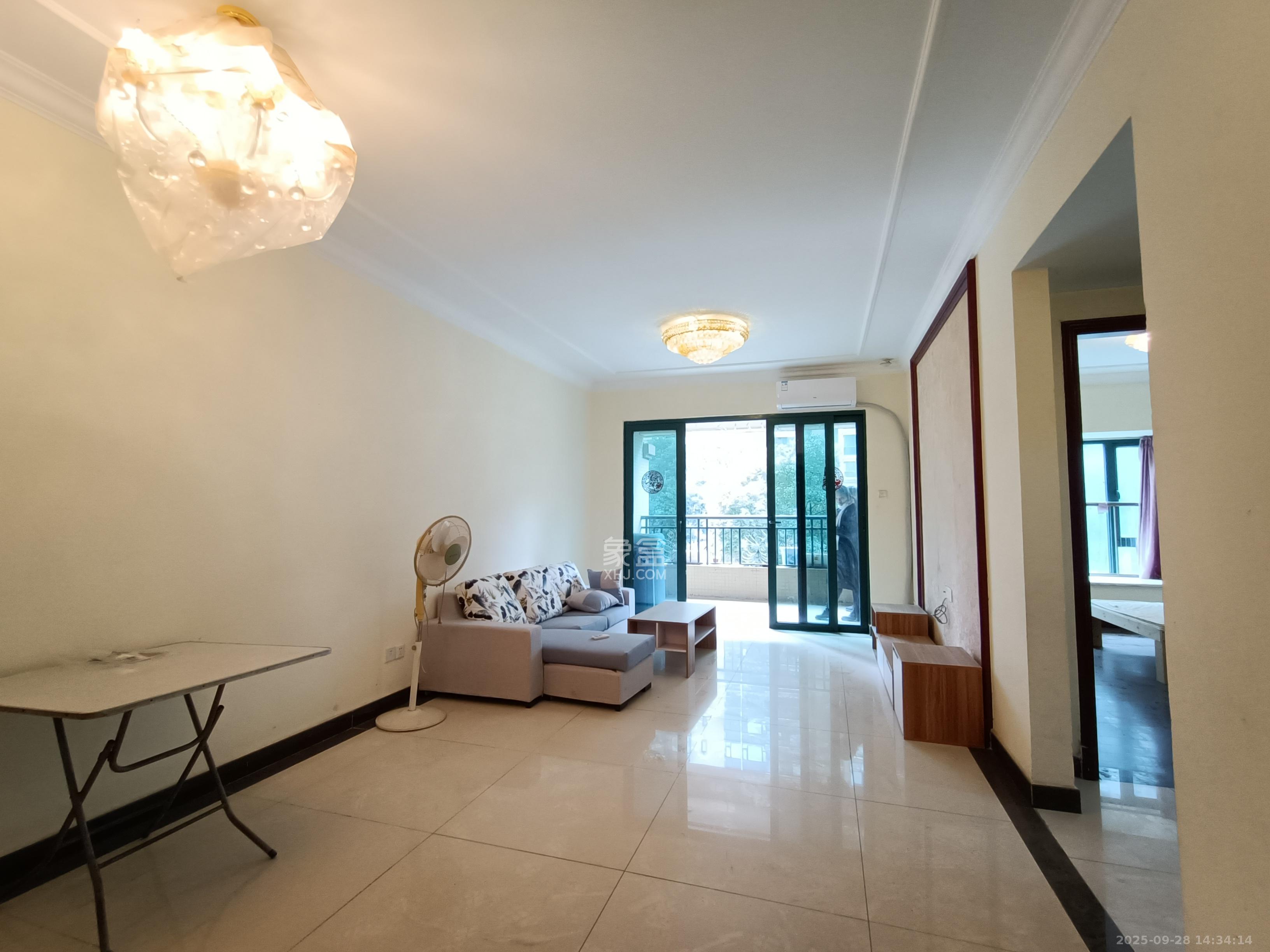 恒大城 2室2厅2卫 2100.0元/月 恒大城 2室2厅2卫 2100.0元/月室内图