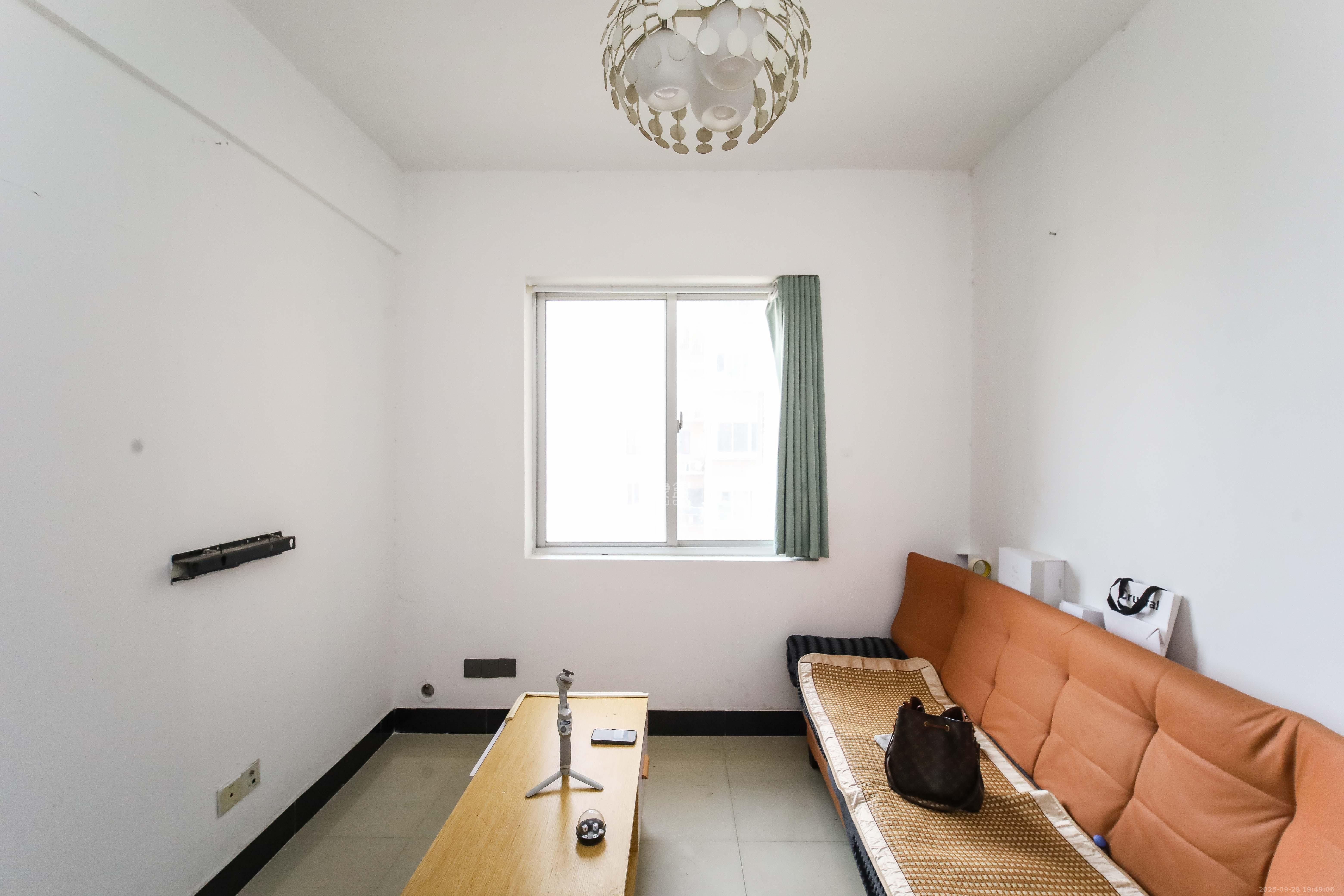 上河国际B座  1室1厅1卫    36.8万 上河国际B座  1室1厅1卫    36.8万