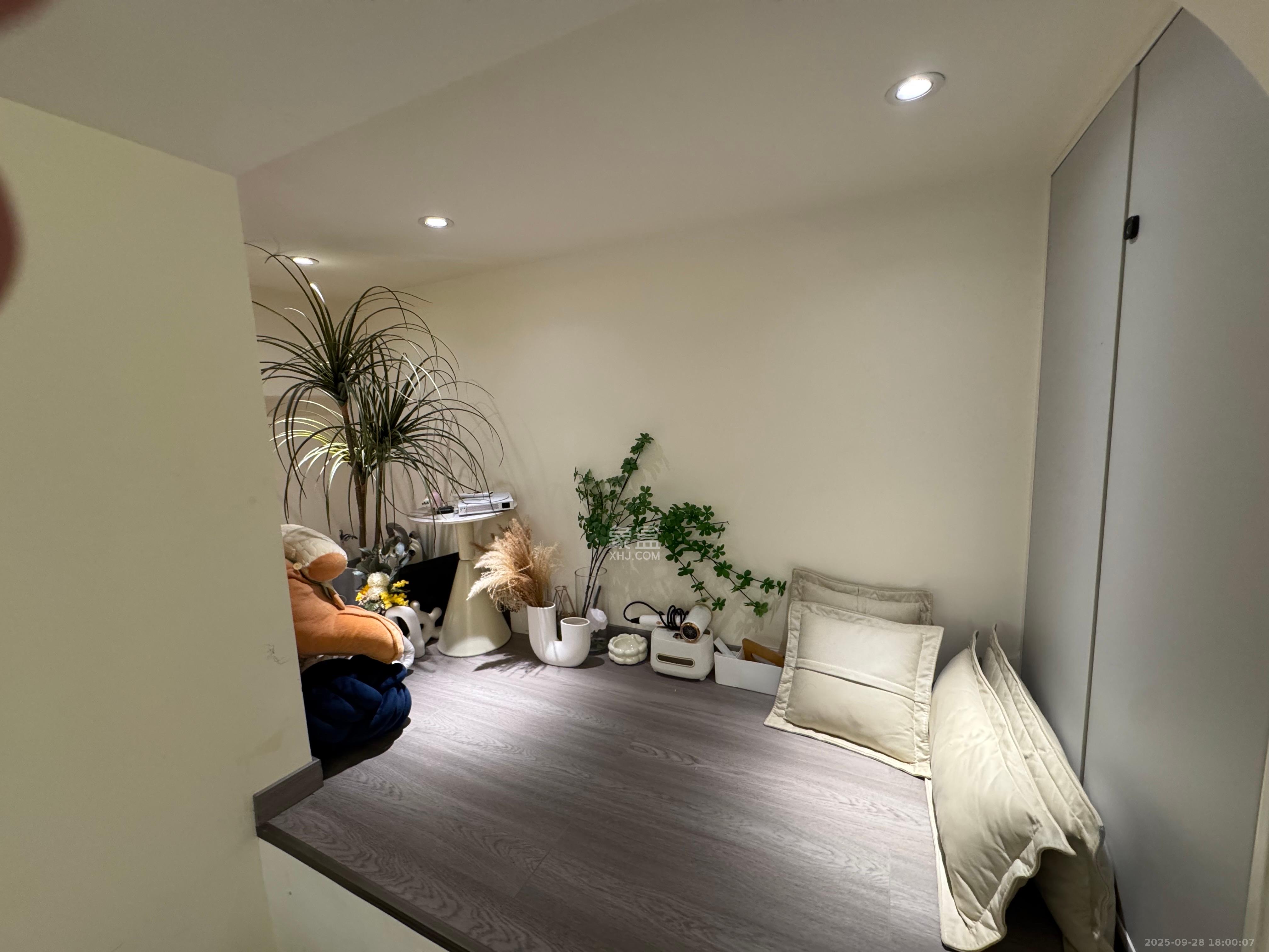 珠江花城好世界  1室1厅1卫    2200.0元/月 珠江花城好世界  1室1厅1卫    2200.0元/月室内图