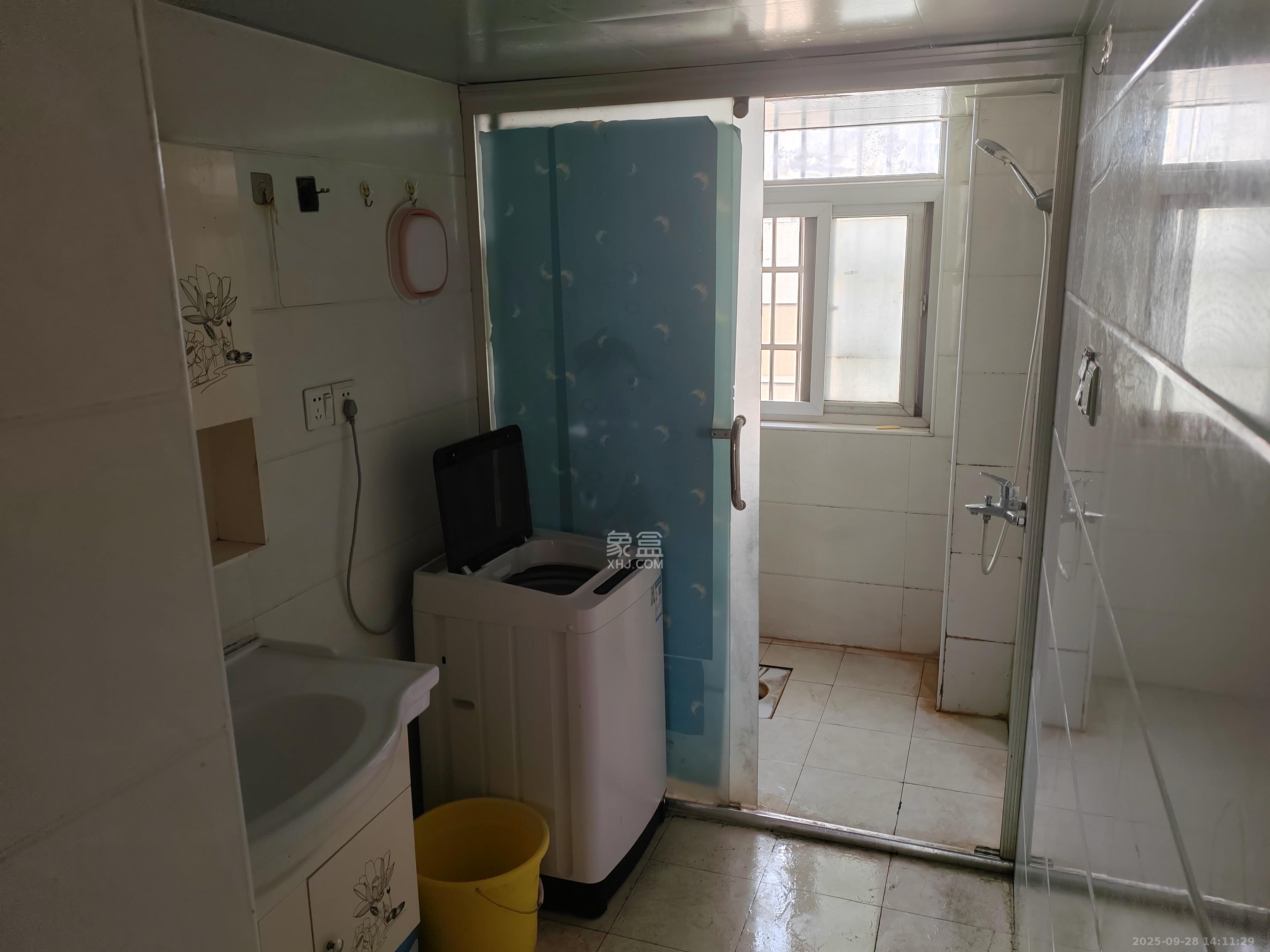 骑龙安置小区 1室1厅1卫 750.0元/月 骑龙安置小区 1室1厅1卫 750.0元/月室内图