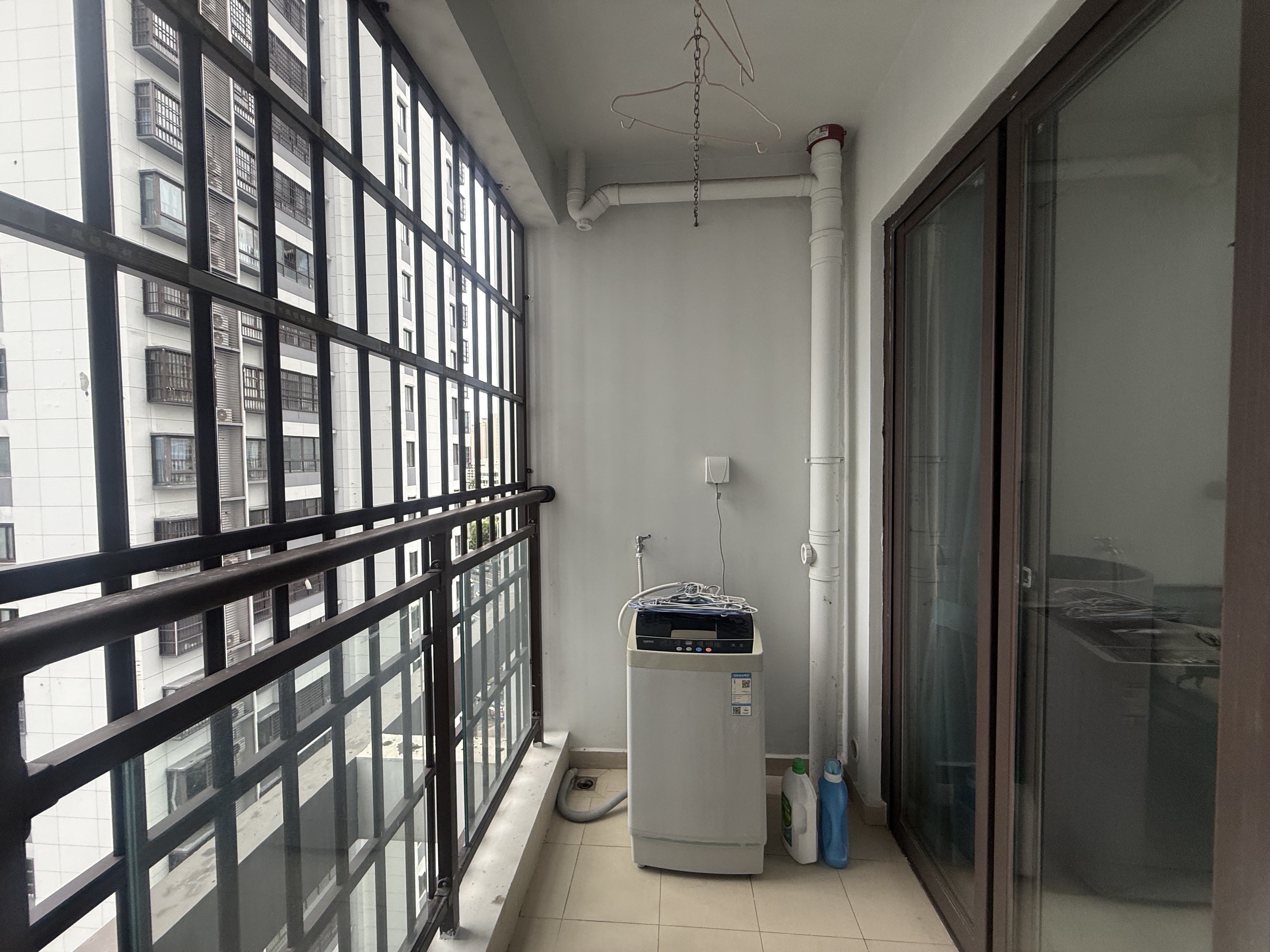 中交夏瑶雅苑 2室2厅1卫 2300.0元/月 中交夏瑶雅苑 2室2厅1卫 2300.0元/月室内图