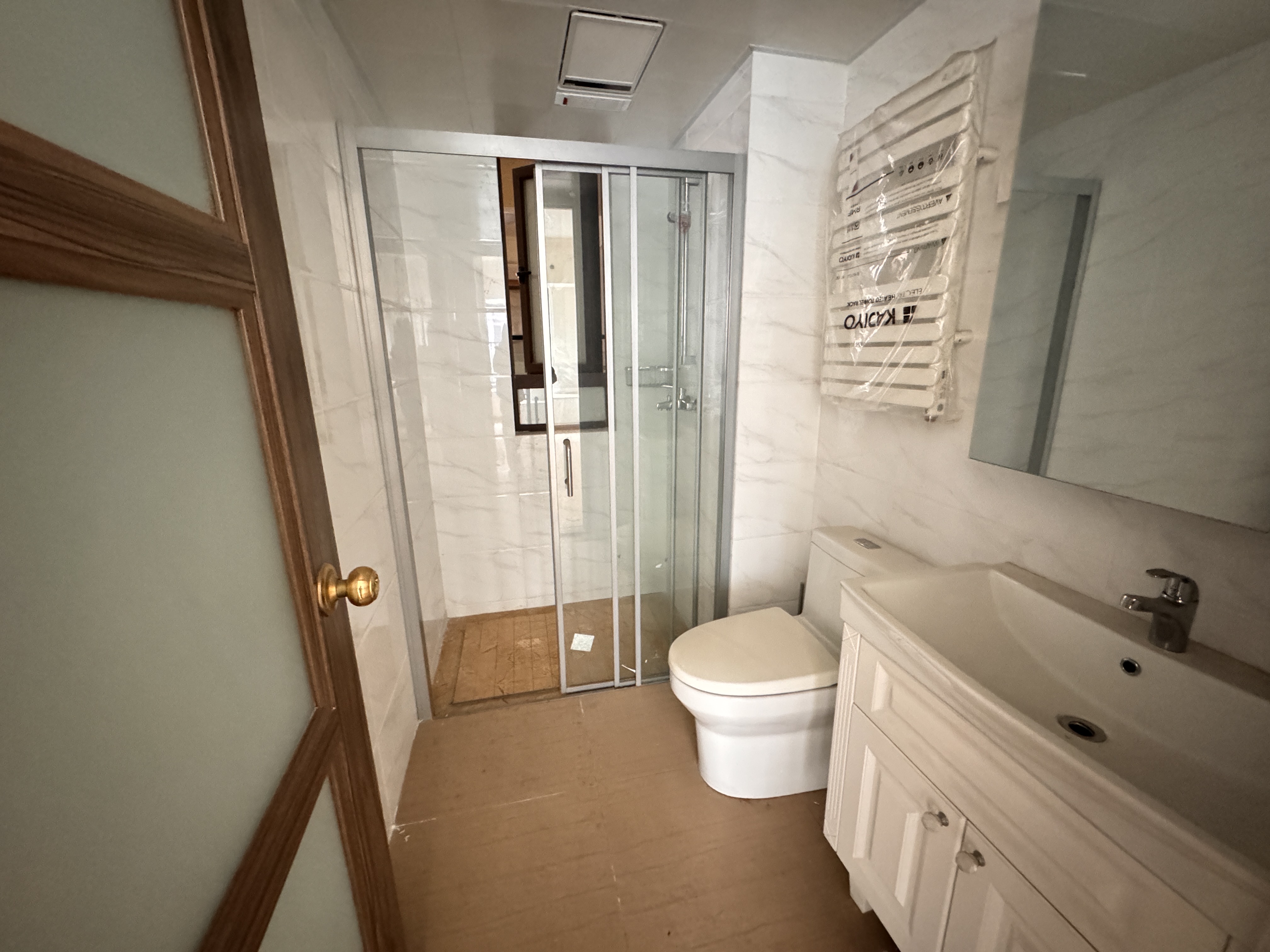 华耀碧桂园十里江湾誉峯 3室2厅2卫 2000.0元/月 华耀碧桂园十里江湾誉峯 3室2厅2卫 2000.0元/月室内图