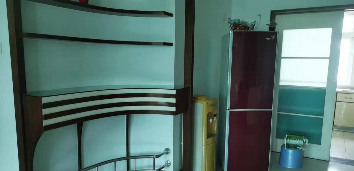 南航部队宿舍(南航小区) 3室2厅2卫 2300.0元/月 南航部队宿舍(南航小区) 3室2厅2卫 2300.0元/月室内图