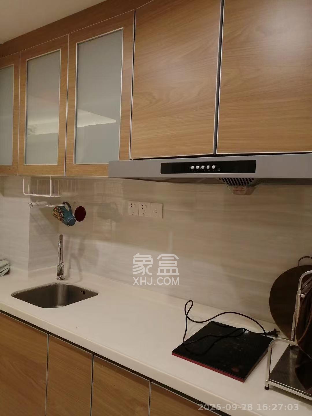 恒大翡翠华庭 1室0厅0卫 1650.0元/月 恒大翡翠华庭 1室0厅0卫 1650.0元/月室内图