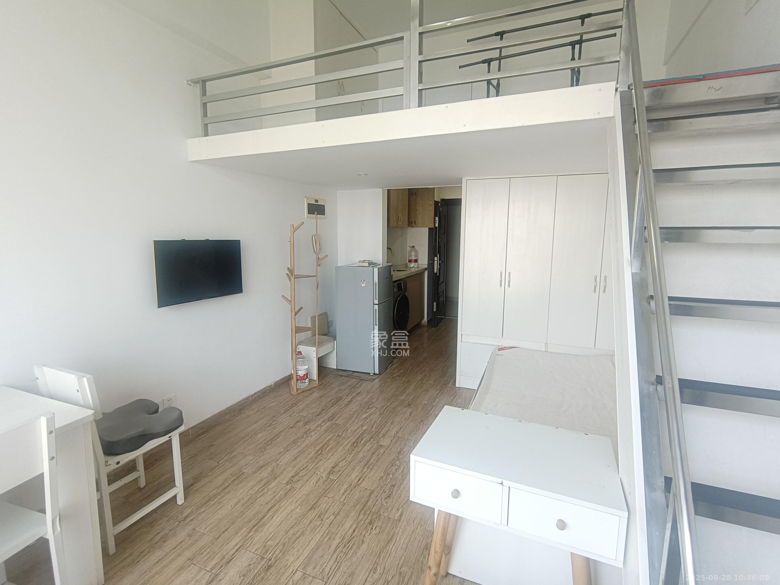 叠彩兰亭 1室1厅1卫 1300.0元/月 叠彩兰亭 1室1厅1卫 1300.0元/月室内图