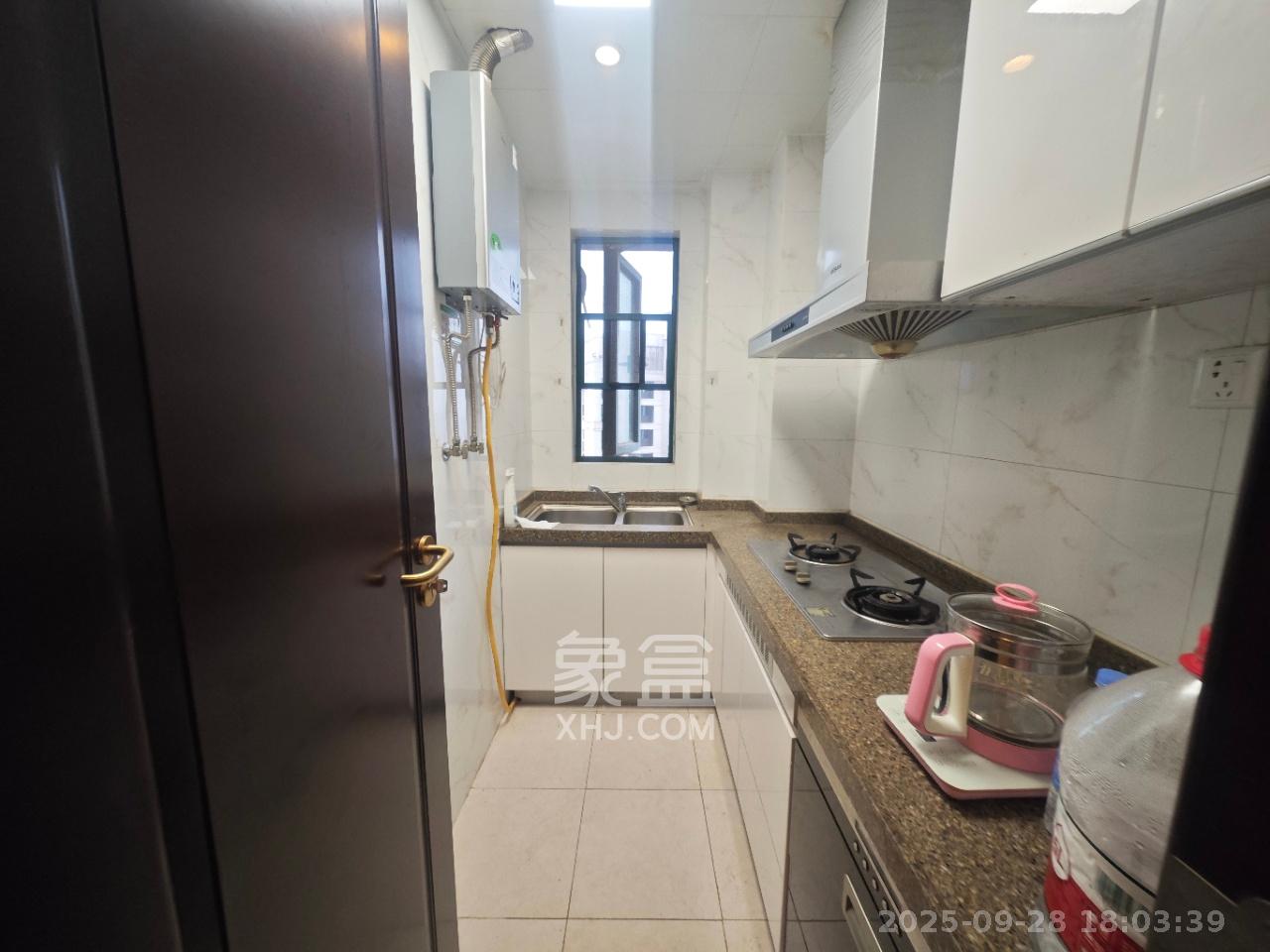 恒大雅苑 1室1厅1卫 1600.0元/月 恒大雅苑 1室1厅1卫 1600.0元/月室内图