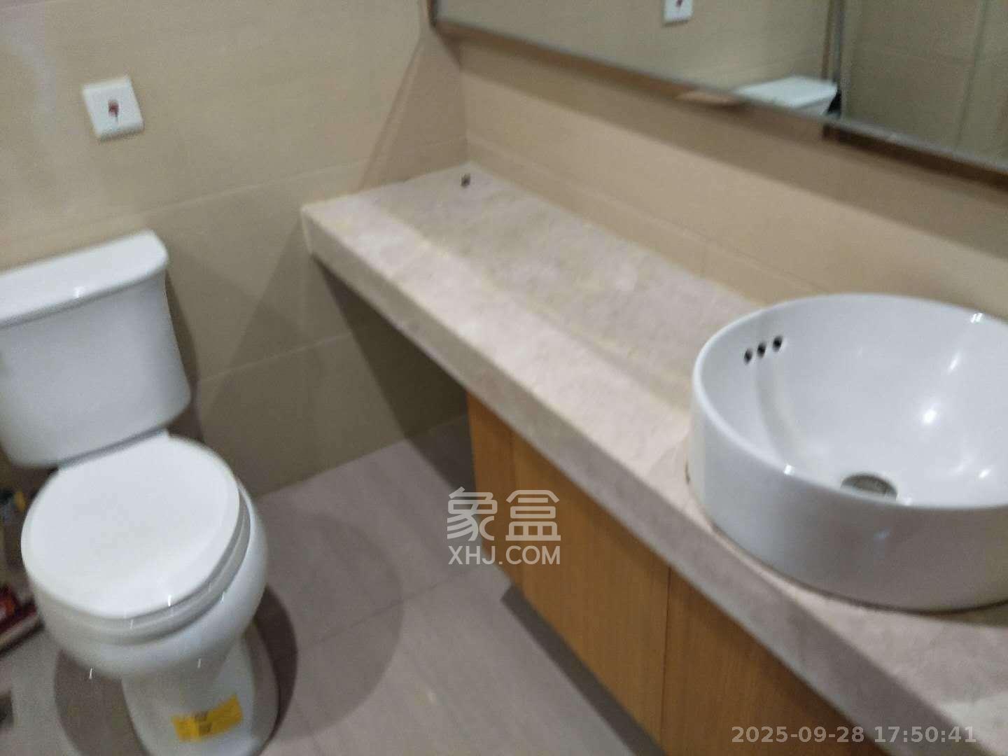 五一钻界 1室1厅1卫 2000.0元/月 五一钻界 1室1厅1卫 2000.0元/月室内图