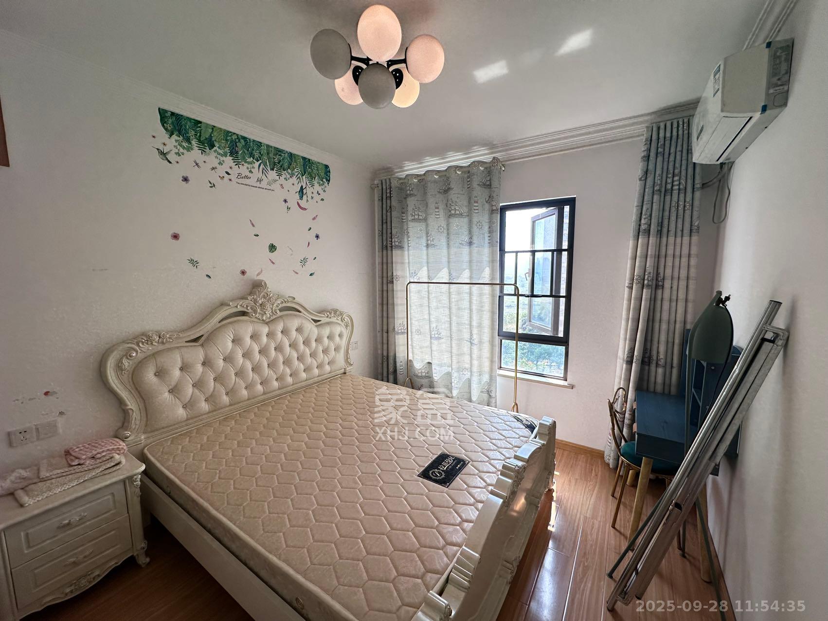 华润橡树湾  2室2厅1卫    2000.0元/月 华润橡树湾  2室2厅1卫    2000.0元/月室内图