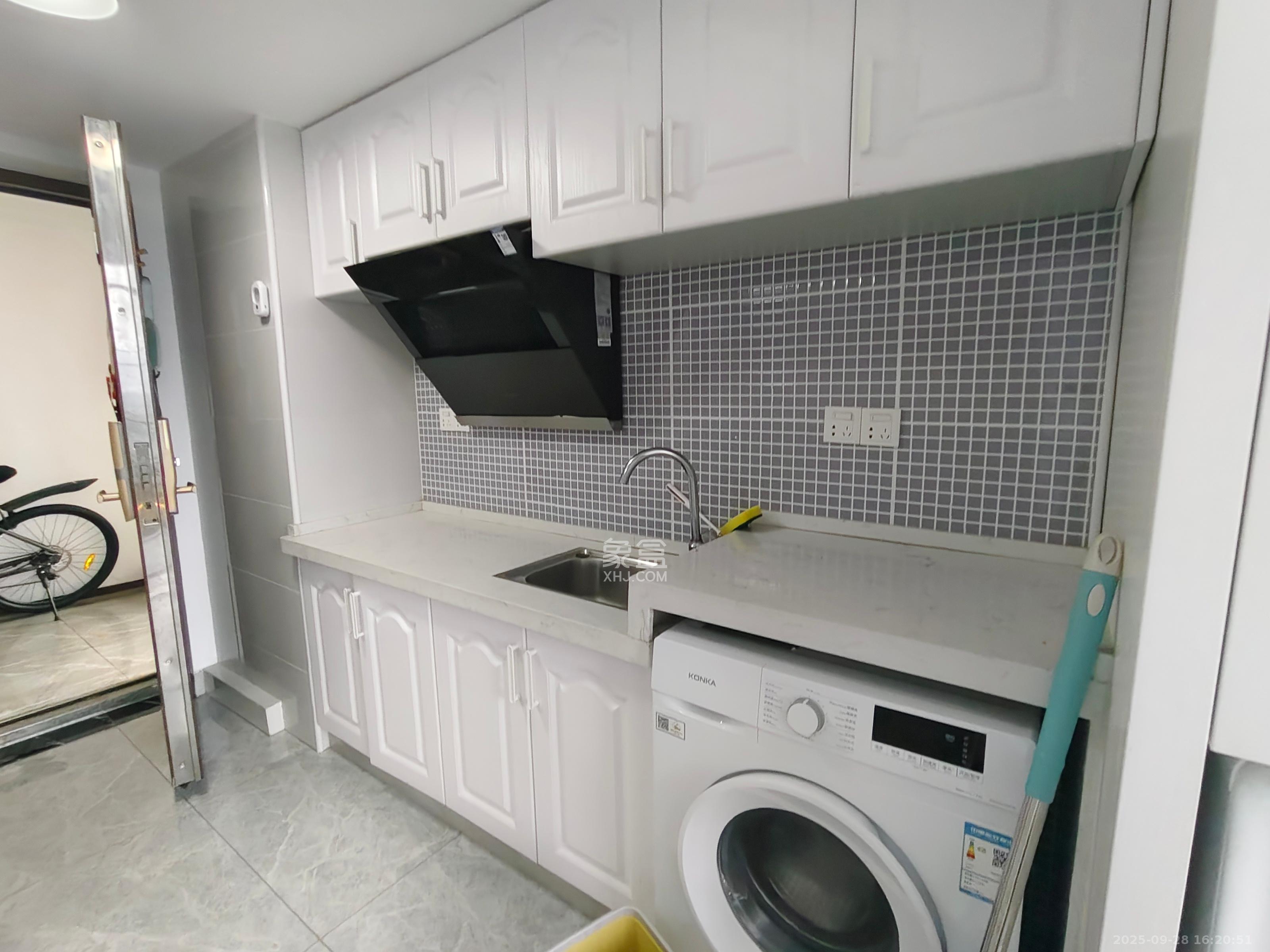 梅溪湖金茂湾 1室1厅1卫 1800.0元/月 梅溪湖金茂湾 1室1厅1卫 1800.0元/月室内图