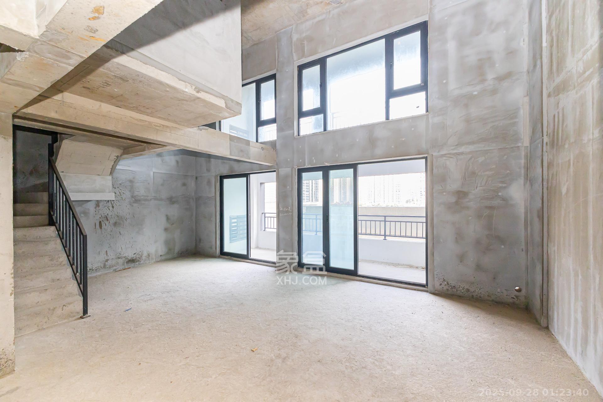 越秀湘江星汇城二期  1室0厅0卫    230.0万客厅