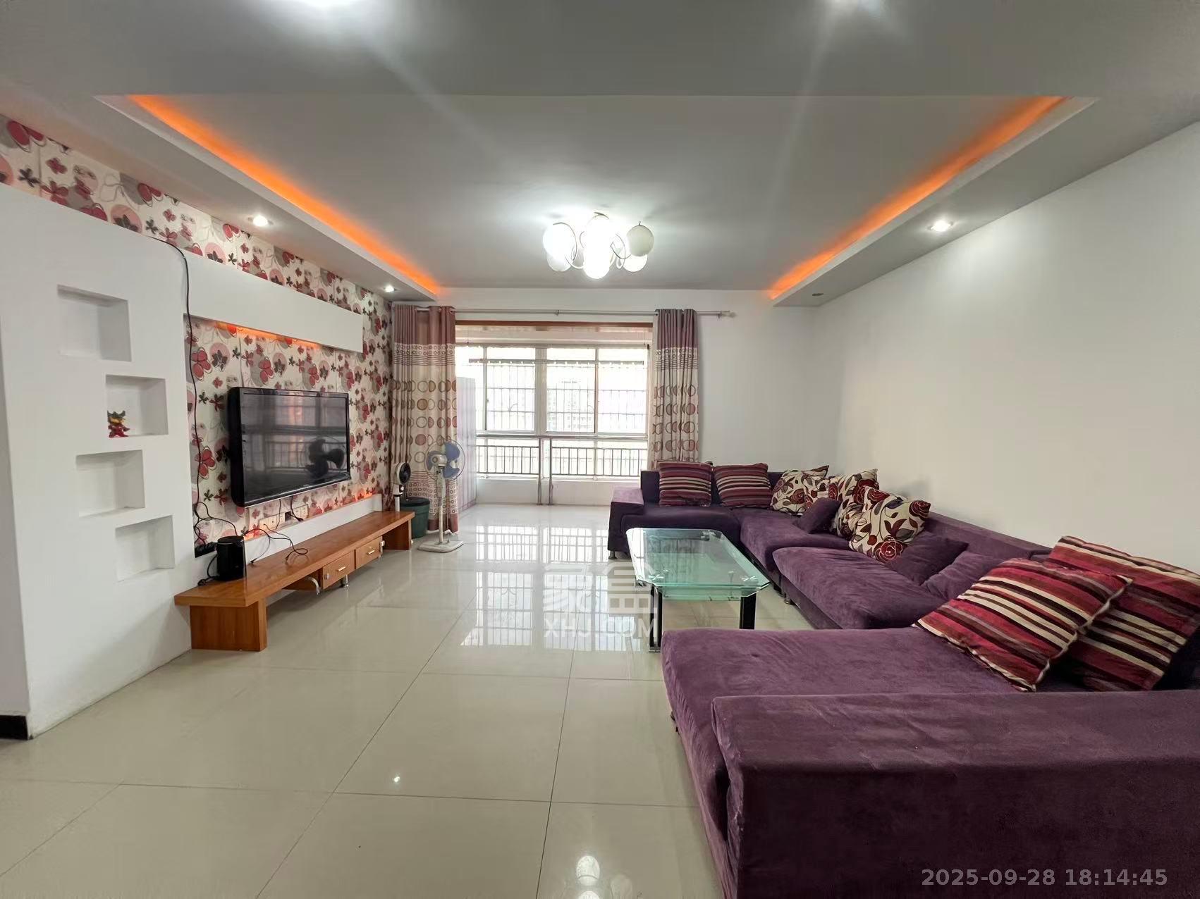 星沙教师公寓 3室2厅2卫 2000.0元/月 星沙教师公寓 3室2厅2卫 2000.0元/月室内图