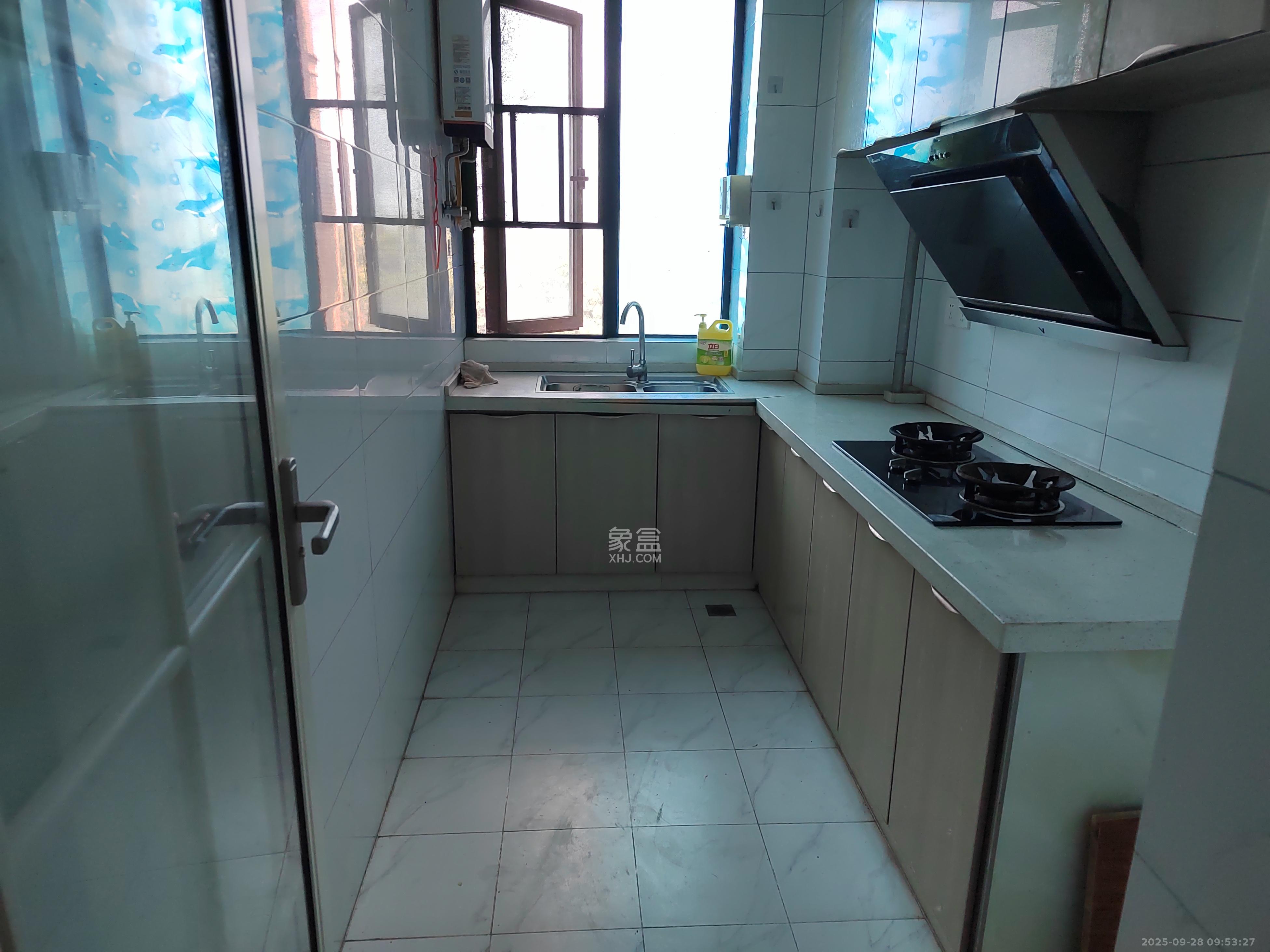 天悦和苑一期 1室2厅1卫 1600.0元/月 天悦和苑一期 1室2厅1卫 1600.0元/月室内图