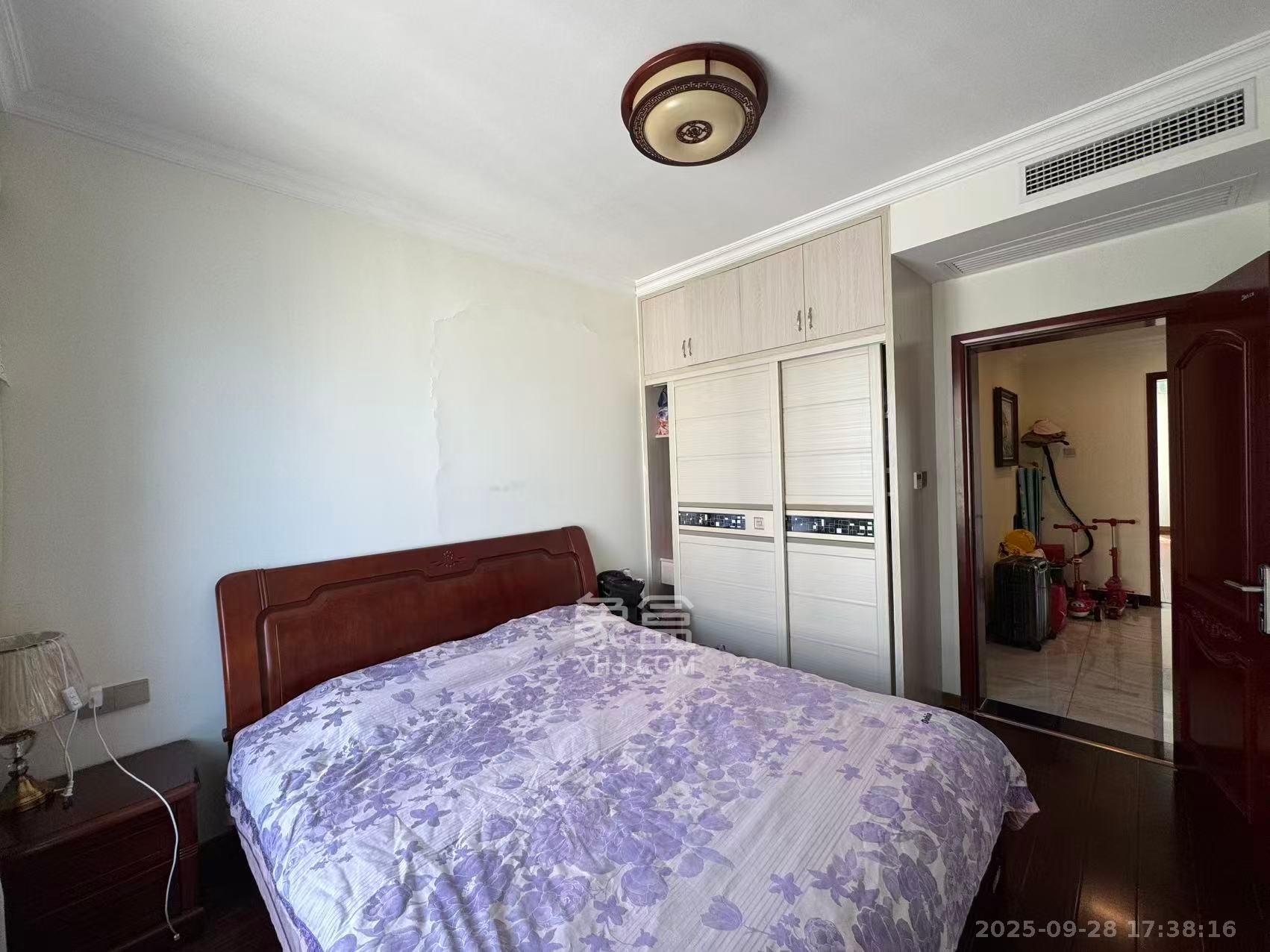 中海梅溪湖壹号 3室2厅2卫 3500.0元/月 中海梅溪湖壹号 3室2厅2卫 3500.0元/月室内图