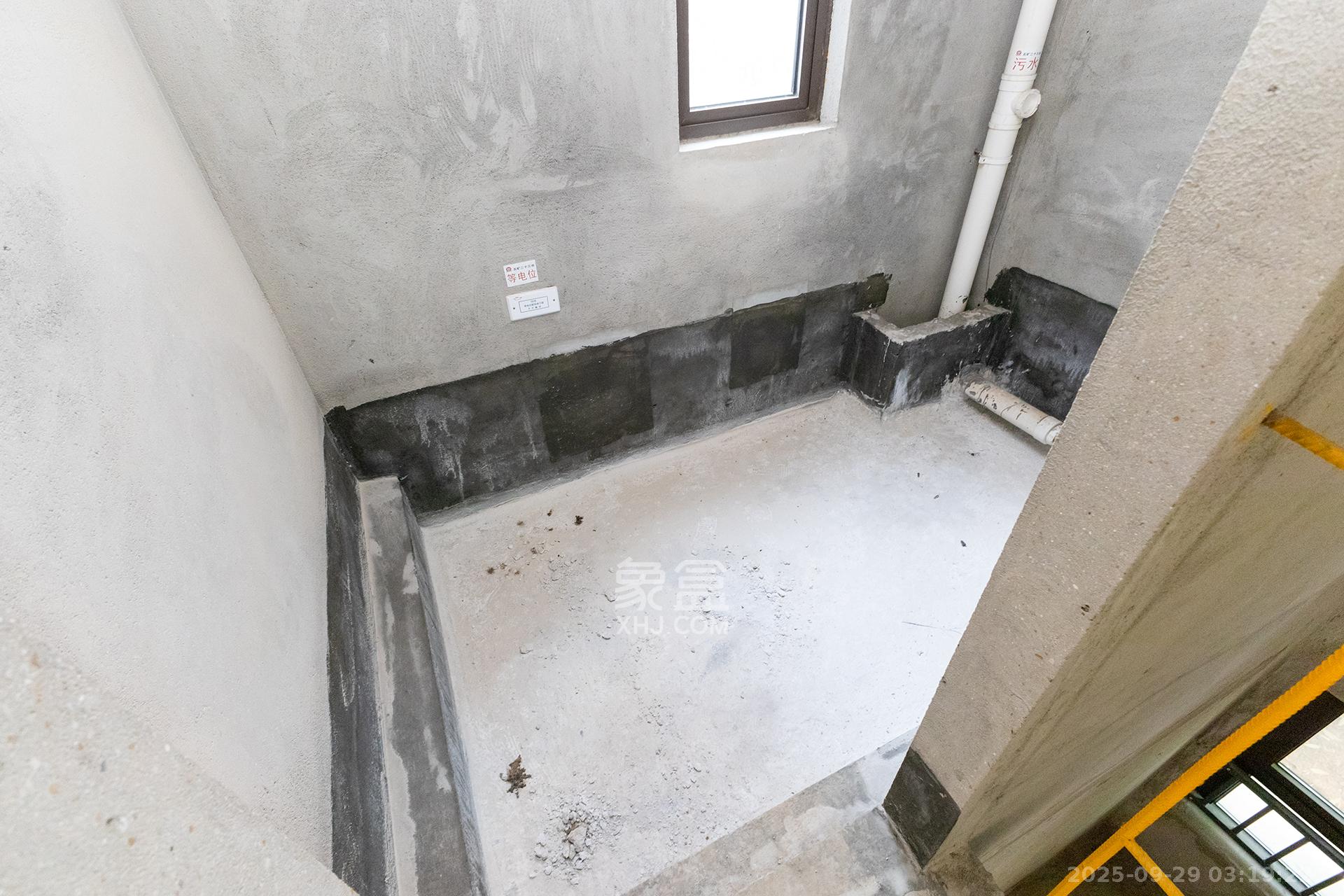 龙湖璟宸原著(龙湖紫宸) 4室2厅2卫 228.0万 龙湖璟宸原著(龙湖紫宸) 4室2厅2卫 228.0万卫生间