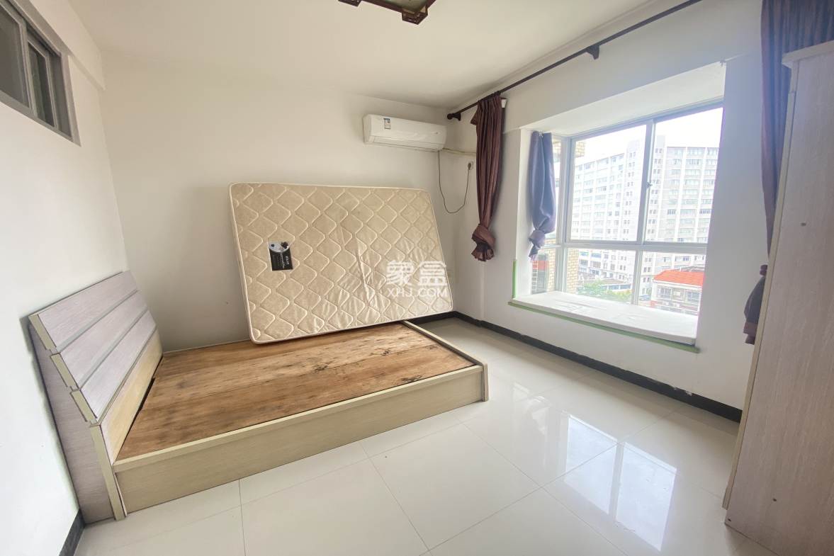 工商学院教工宿舍 2室1厅1卫 2300.00元/月 工商学院教工宿舍 2室1厅1卫 2300.00元/月室内图