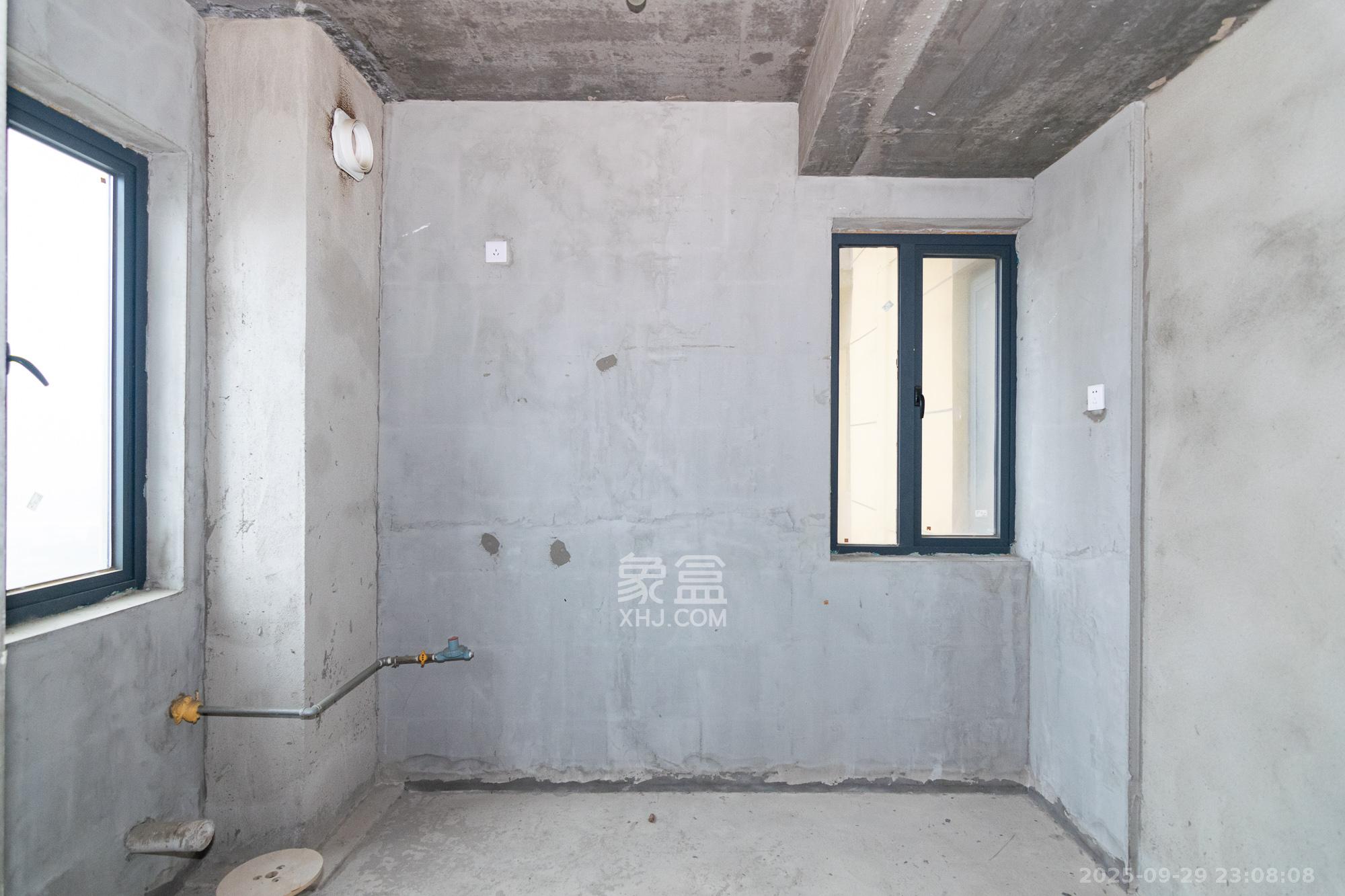 澳海谷山府 3室2厅1卫 70.0万 澳海谷山府 3室2厅1卫 70.0万厨房