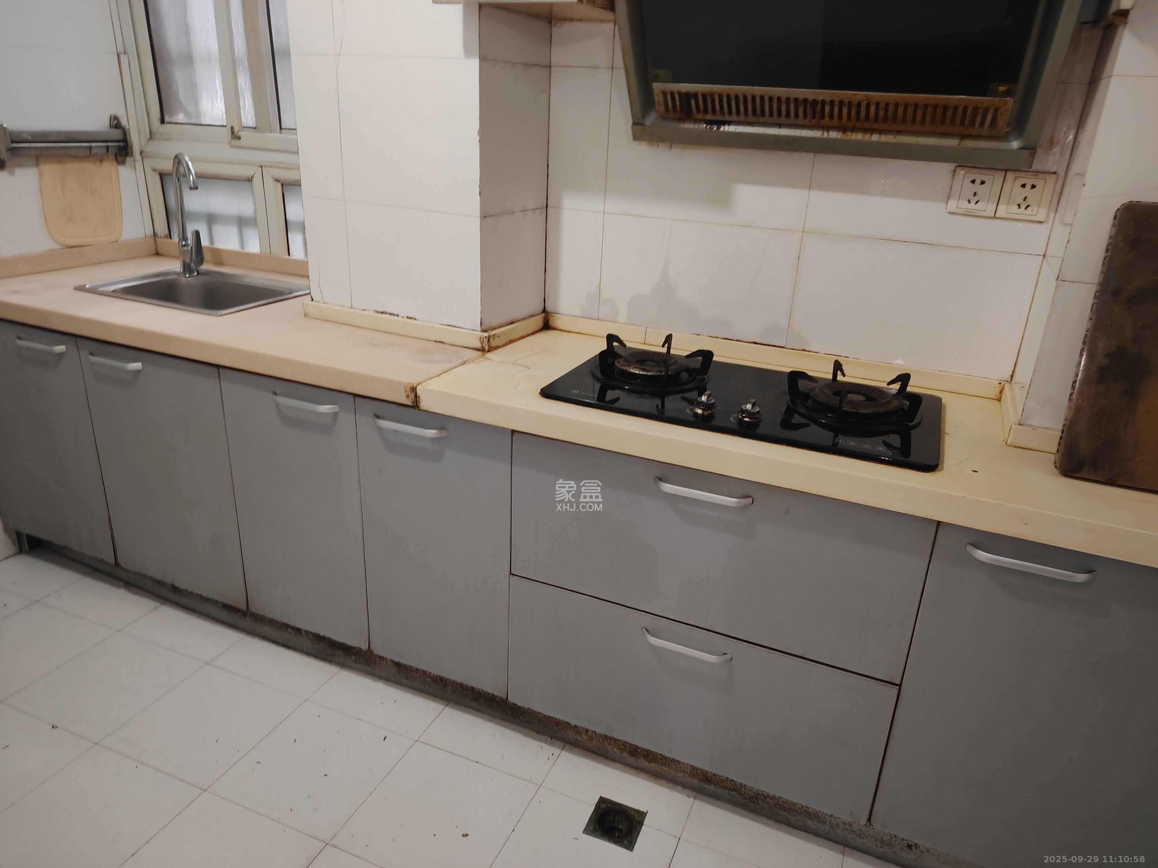 好家园  2室2厅1卫    1500.0元/月室内图